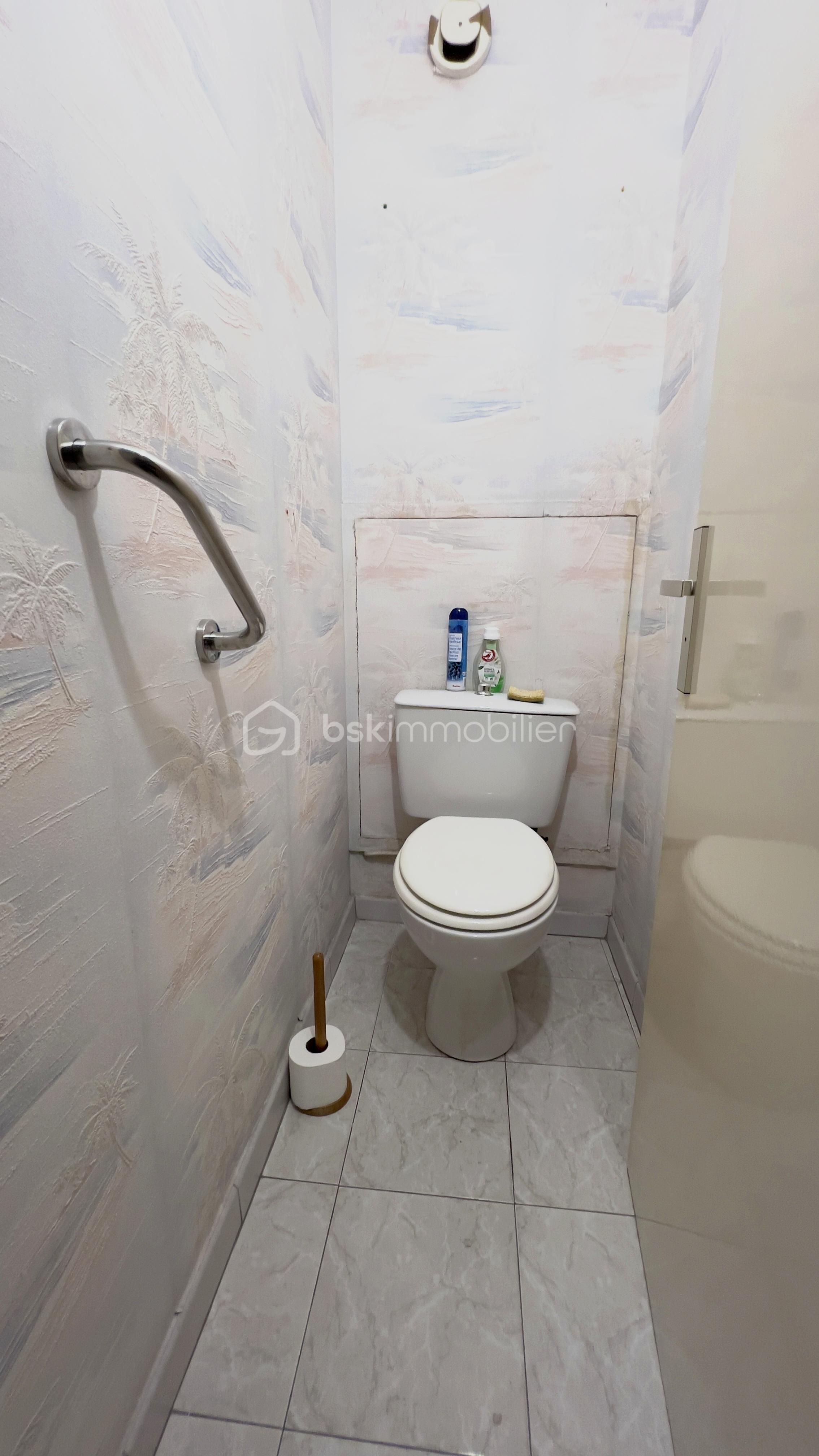 WC.jpg