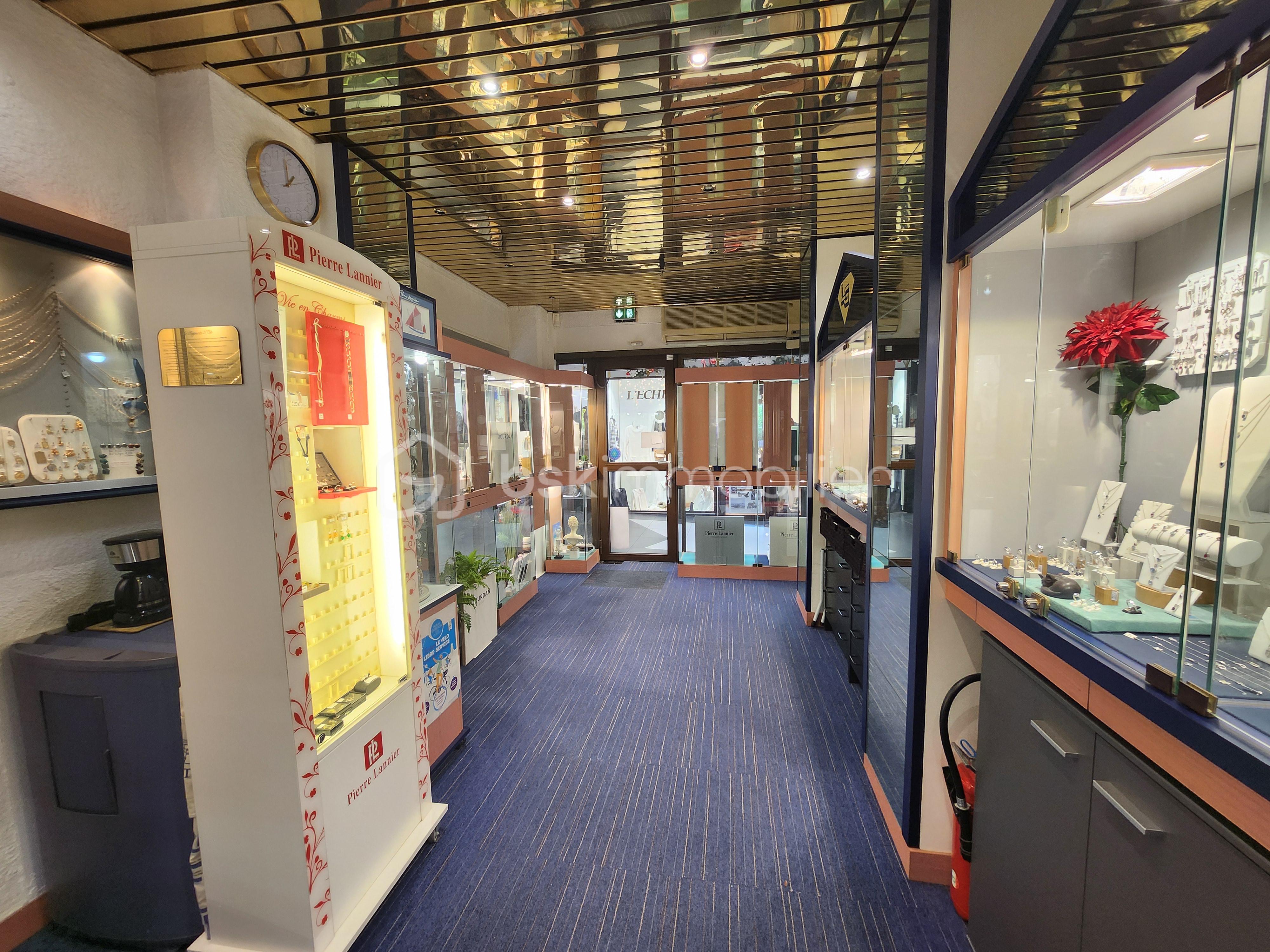 Fonds de commerce - 20260107_125722.jpg