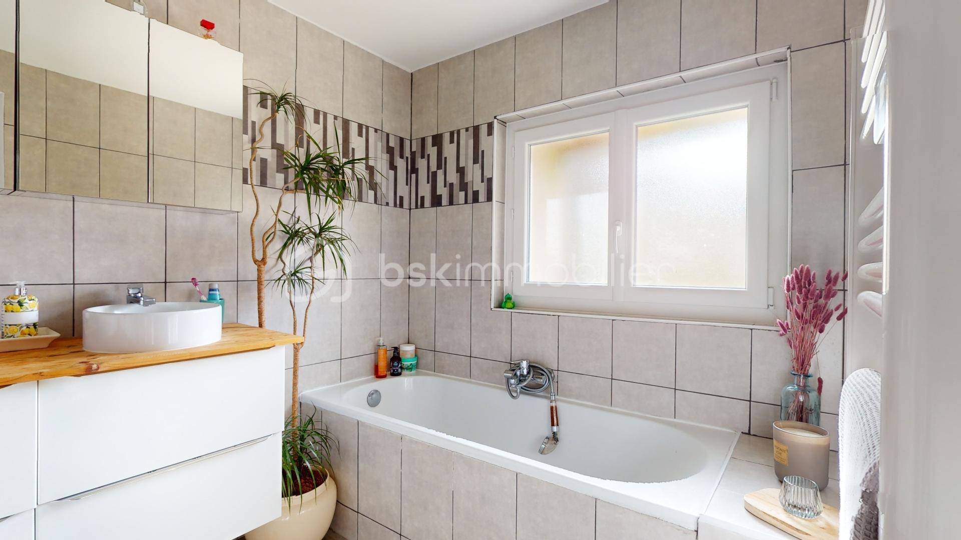 Maison-a-4-min-de-Pont-lAbbe-dArnoult-mandat-n916141-02152024_164105.jpg