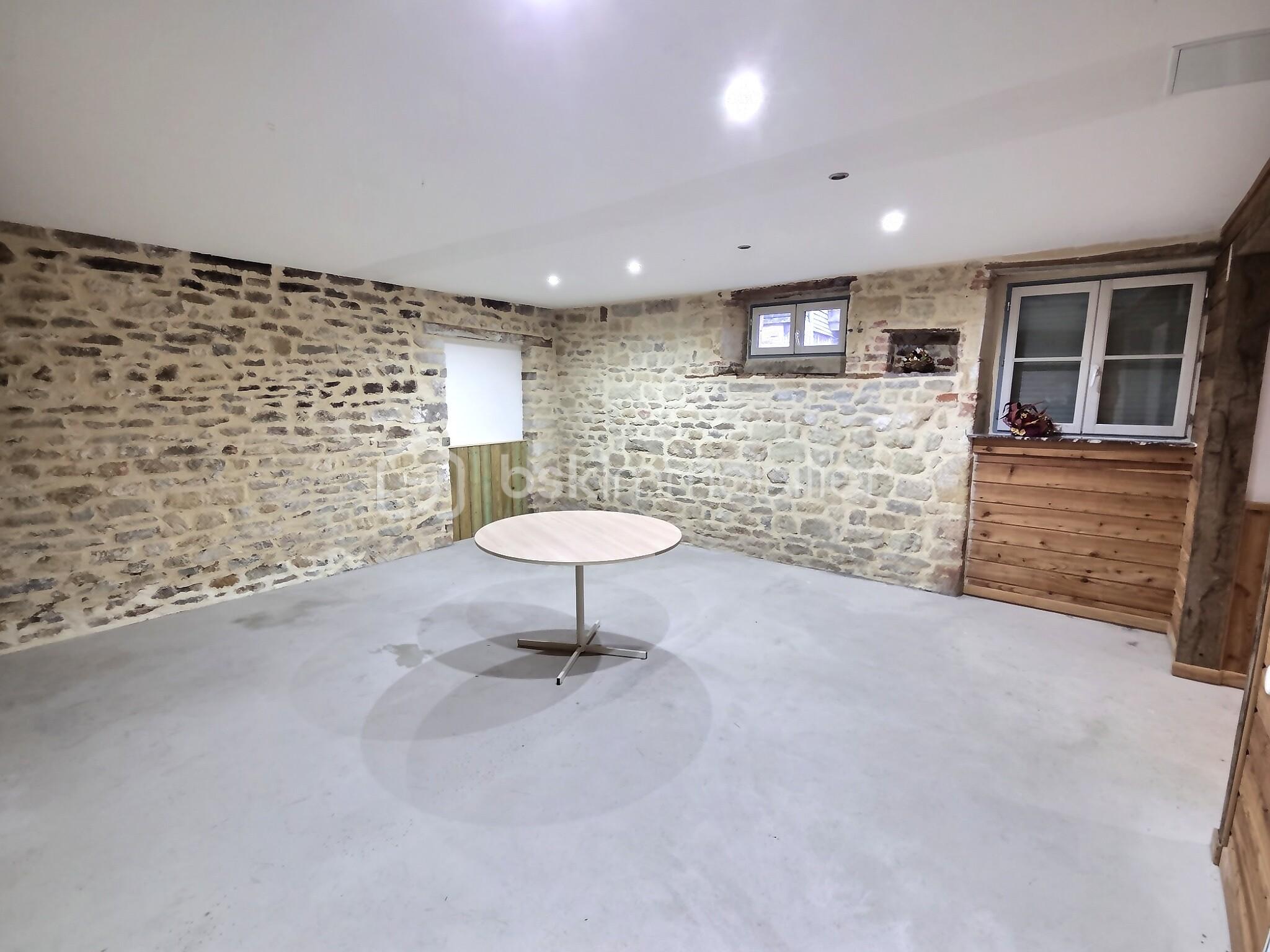 Maison de 178 m² - exposio_133502705.jpg