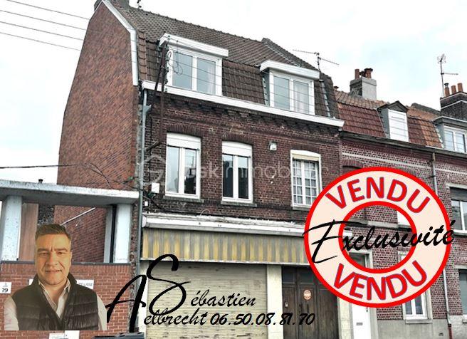 Maison 9 pièces 171 m² · à Lille · 171 m² · 263 000 €