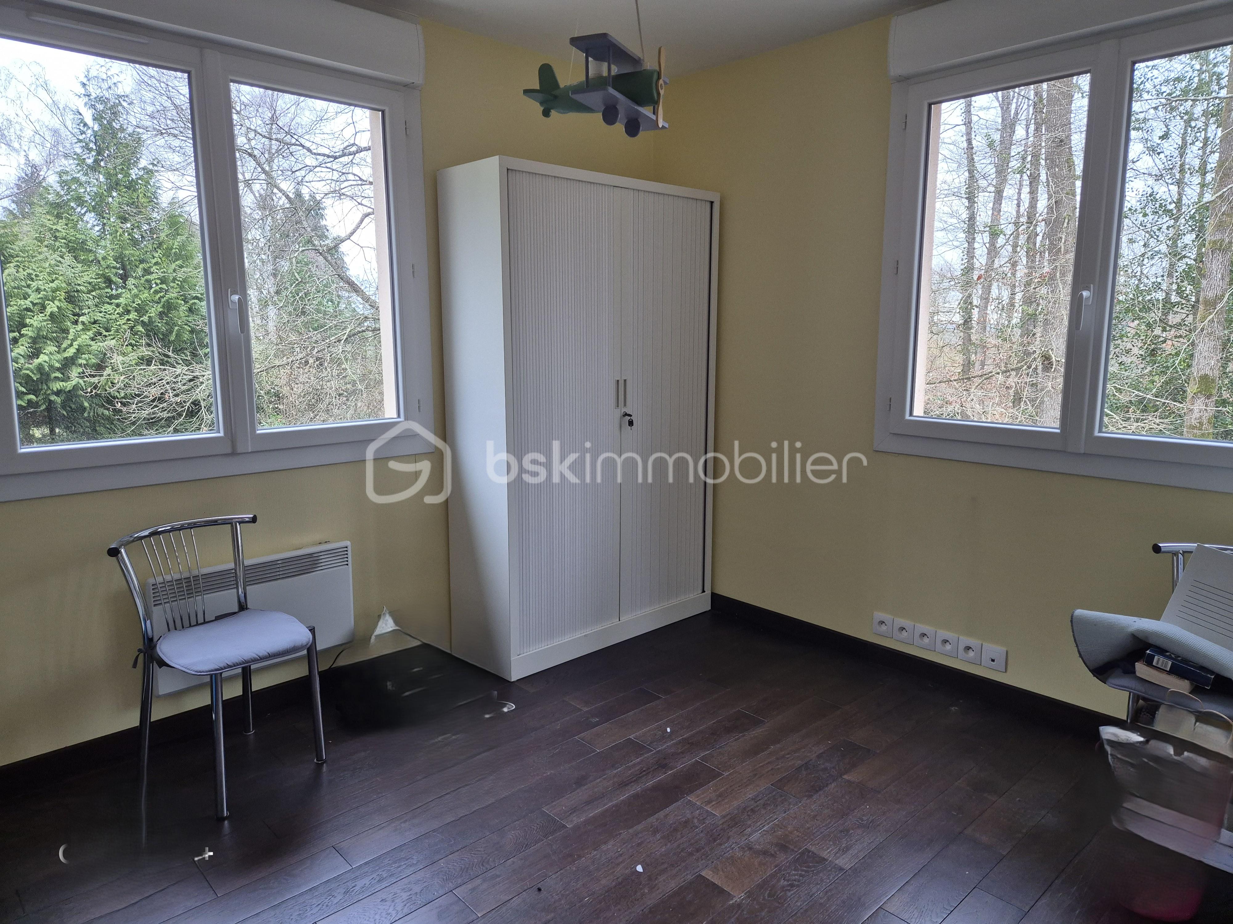 Propriete de 213 m² - chambre ou bureau.jpg