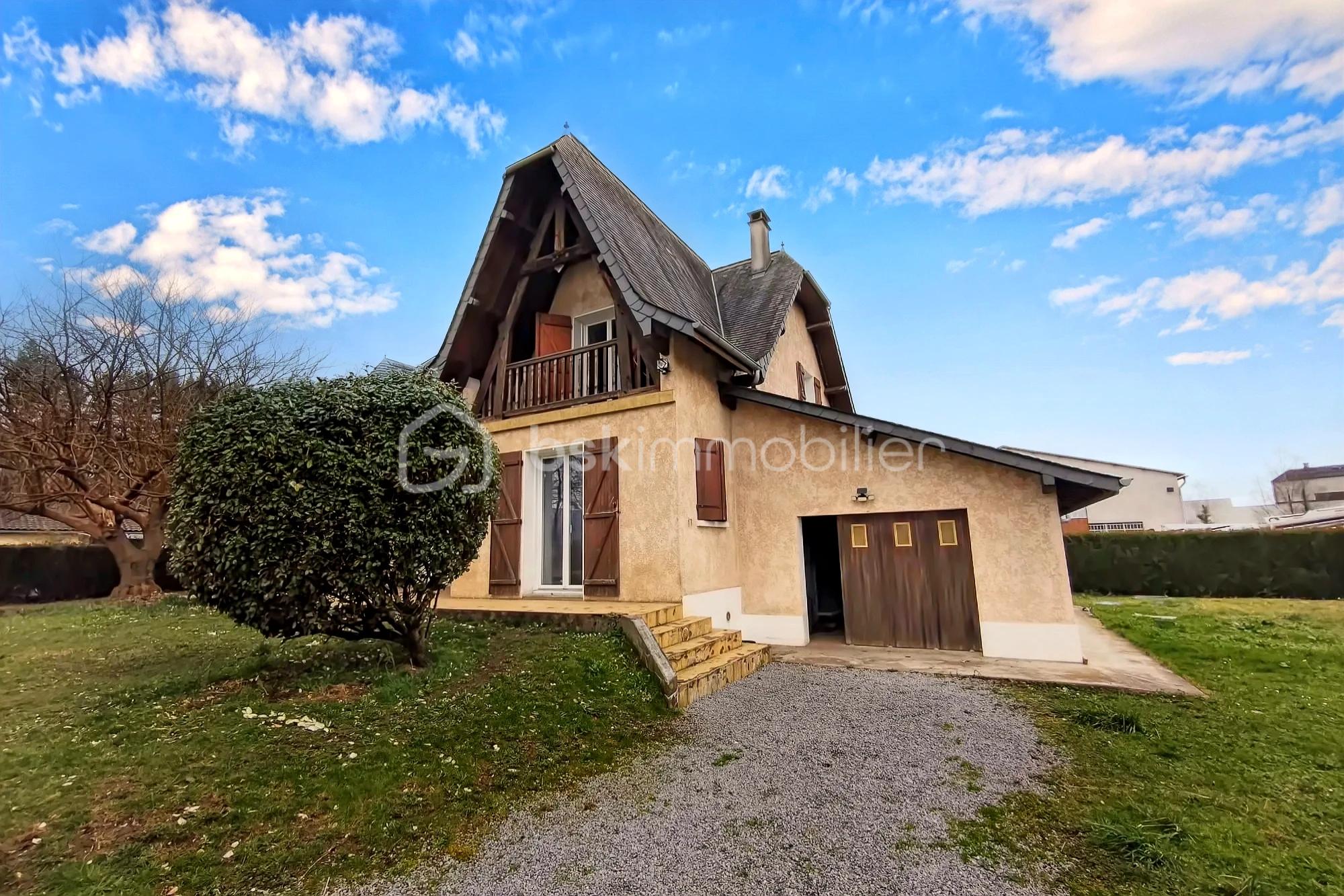 Maison de 152 m² - hoqi-c878e1a2f2c24e0f9519daa1e58f8e91.jpg