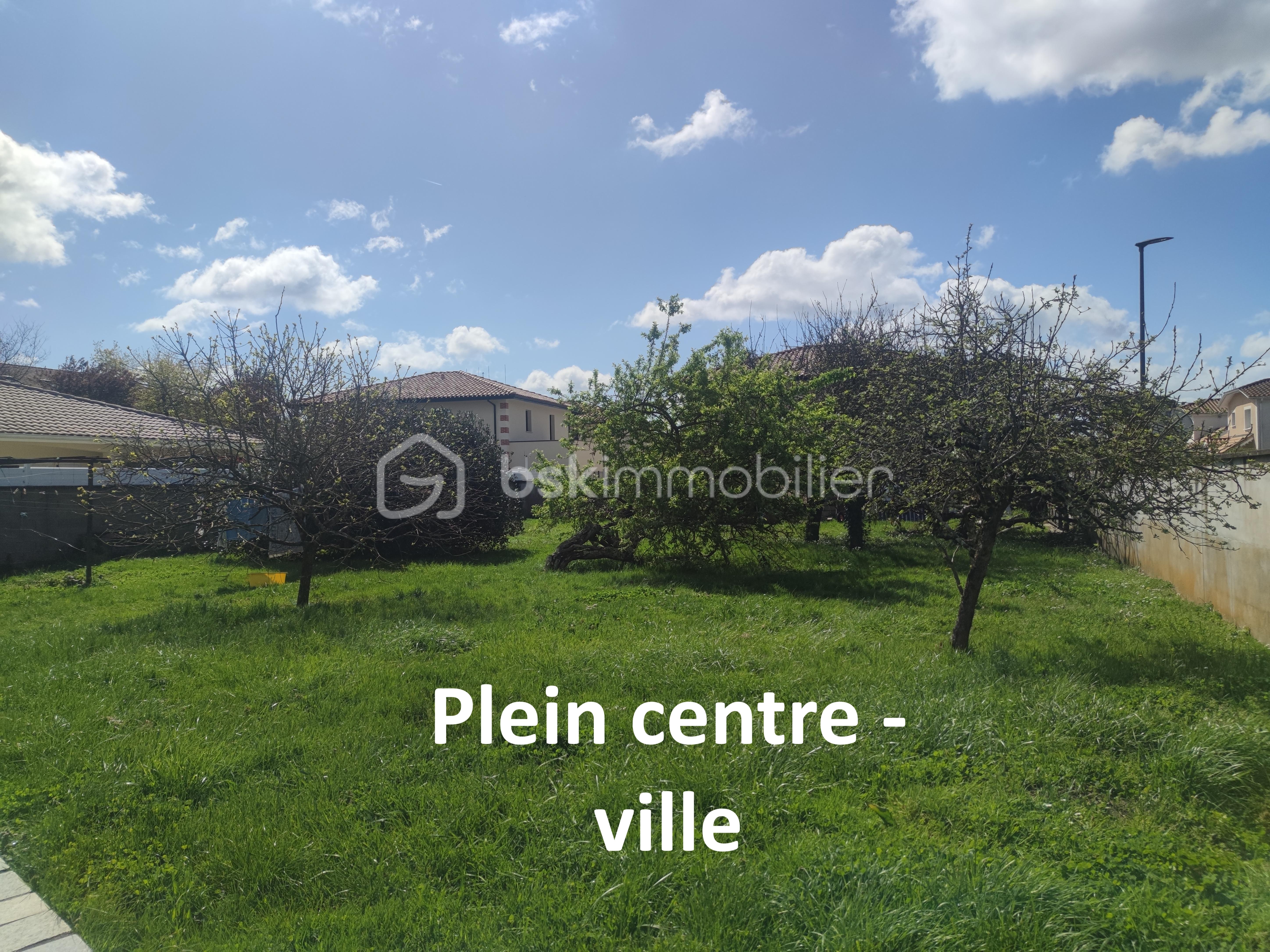 Terrain de 705 m²