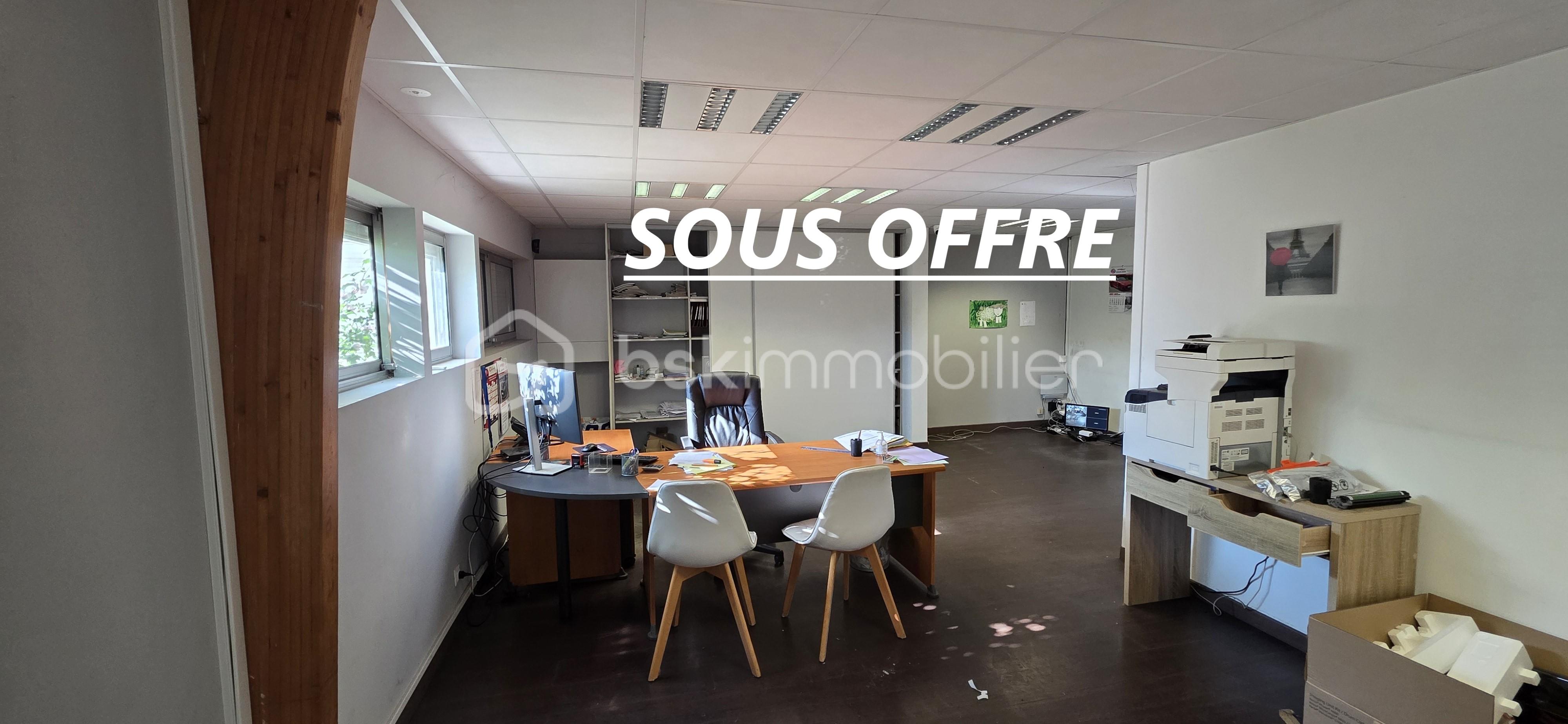 Bureau de 390 m²