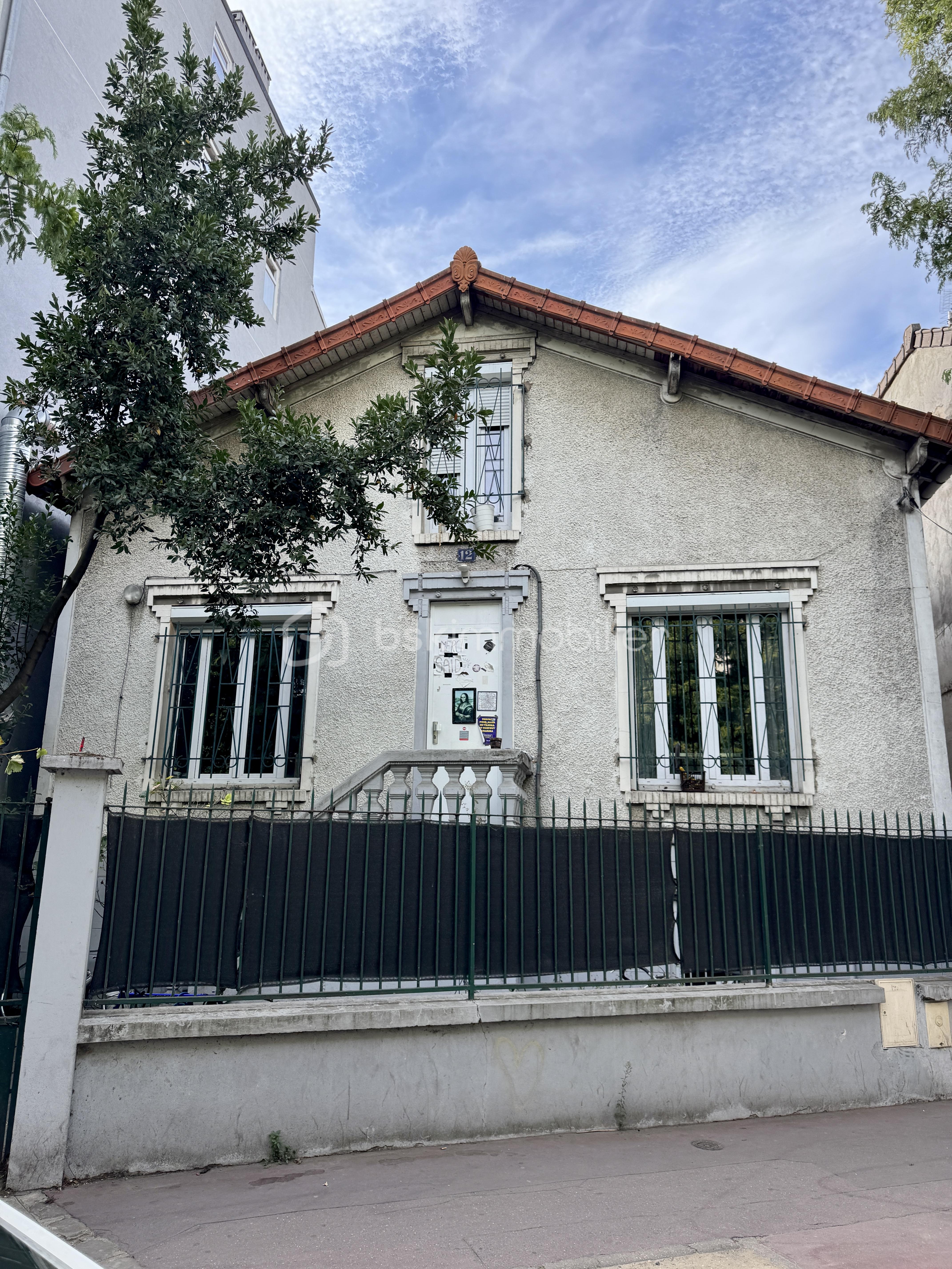 Maison facade.jpg