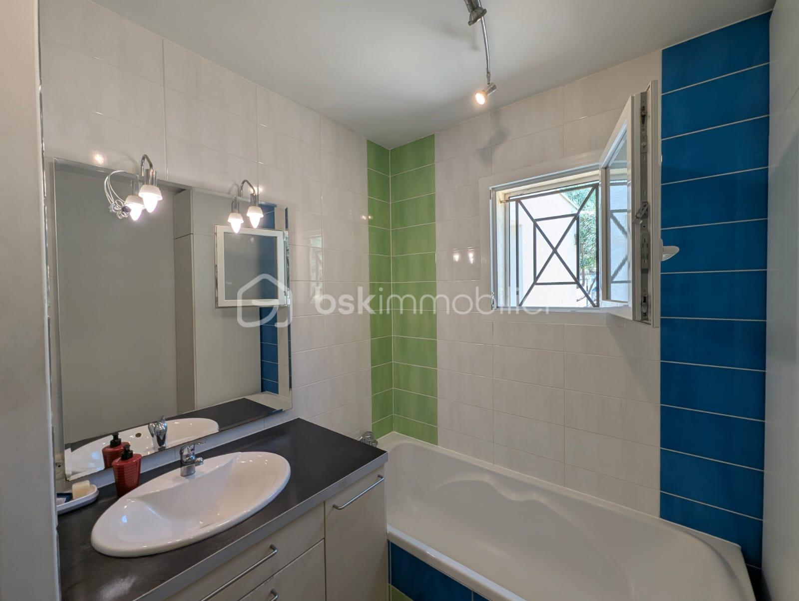 Maison traditionnelle de 114 m² - IMG-20250704-WA0013.jpg
