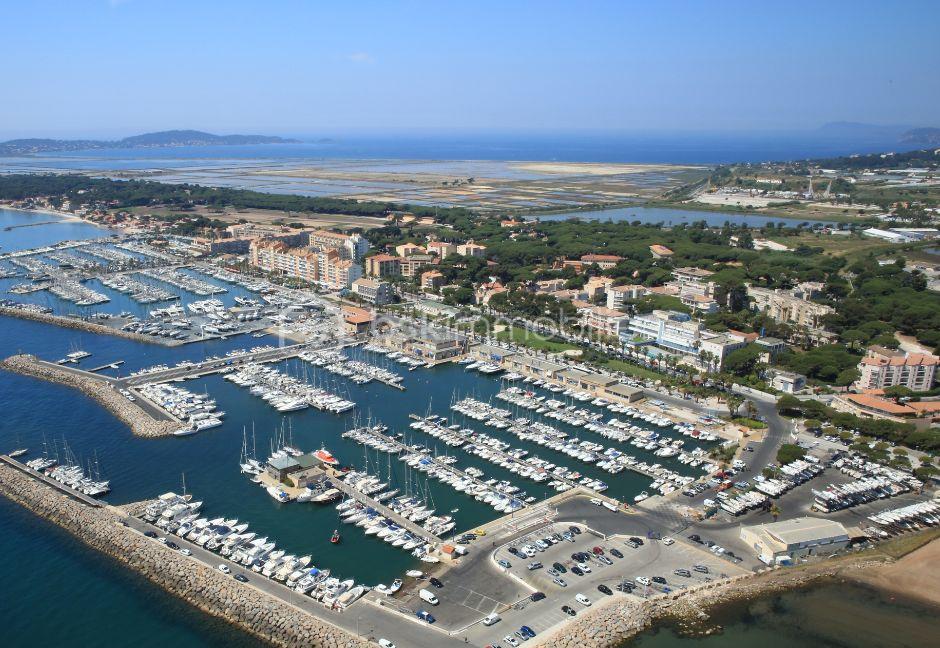 Appartement de 50 m² - PHOTO PORT DE HYERES.jpg