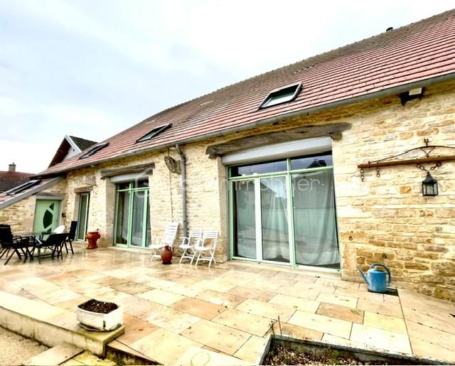 Maison 8 pièces 350 m² · à Colmier-le-Haut · 350 m² · 325 000 €