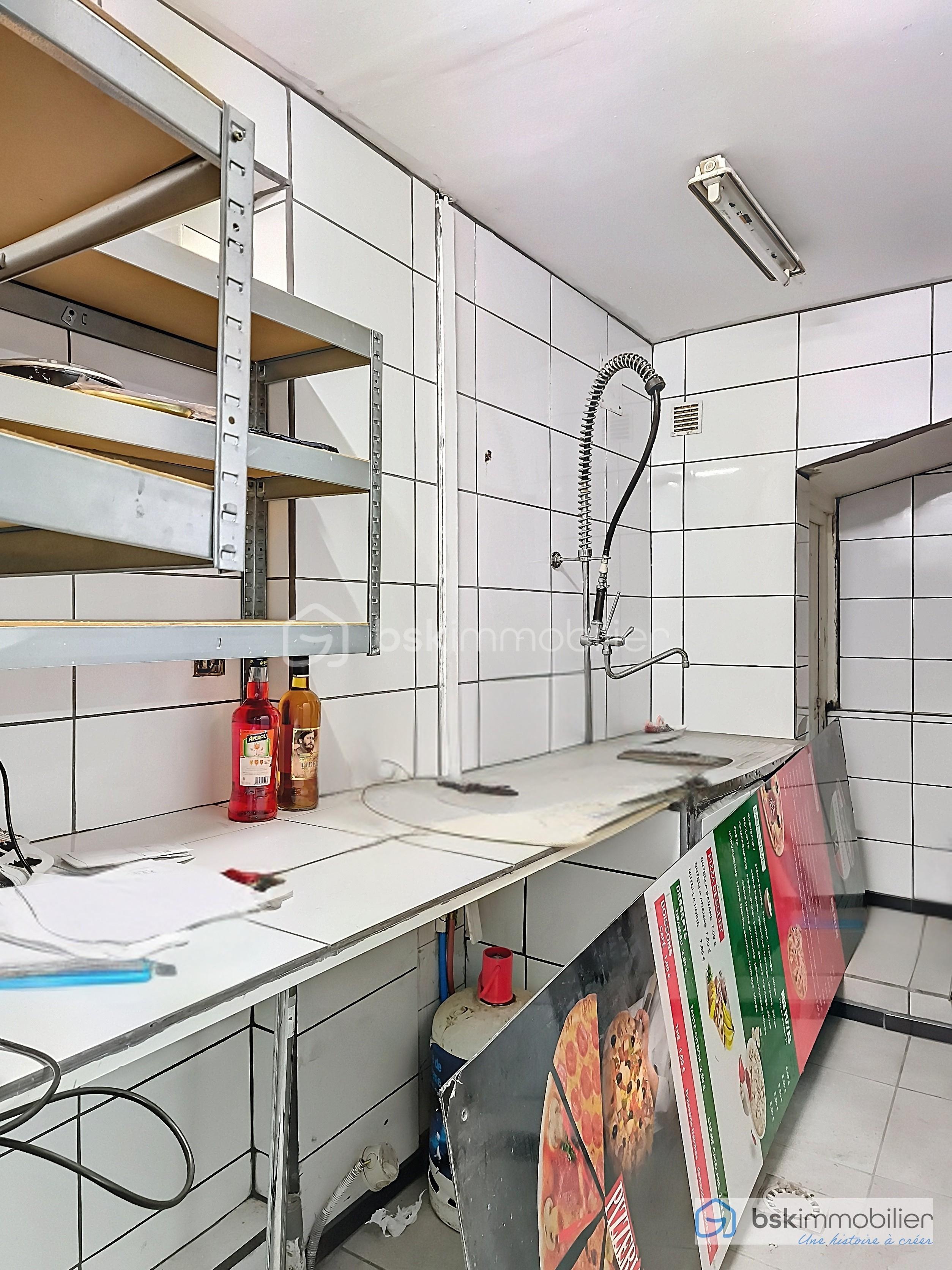 Immeuble de 211 m² - cuisine (5).jpg