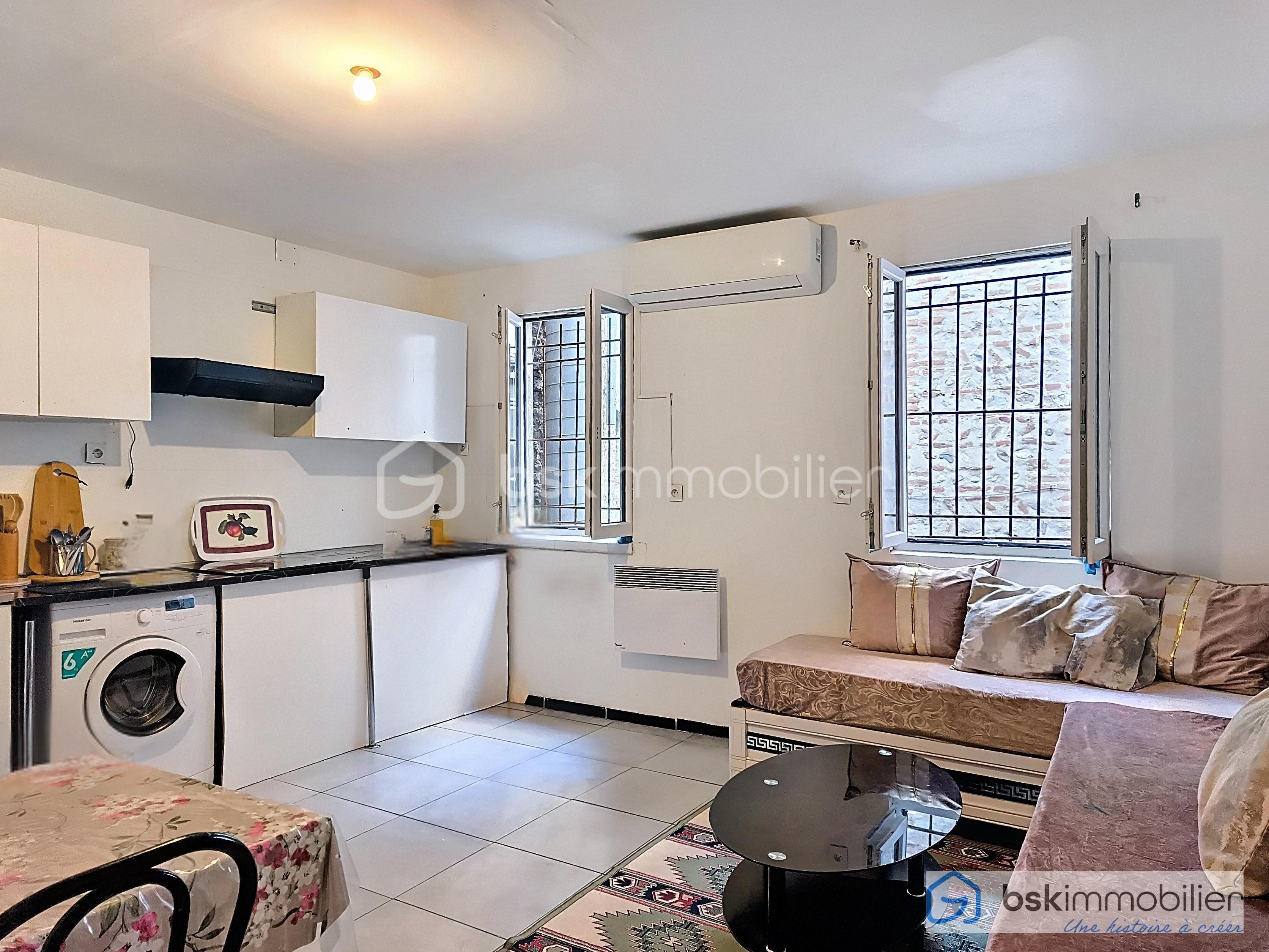 Immeuble de 211 m² - séjour t2 (1).jpg