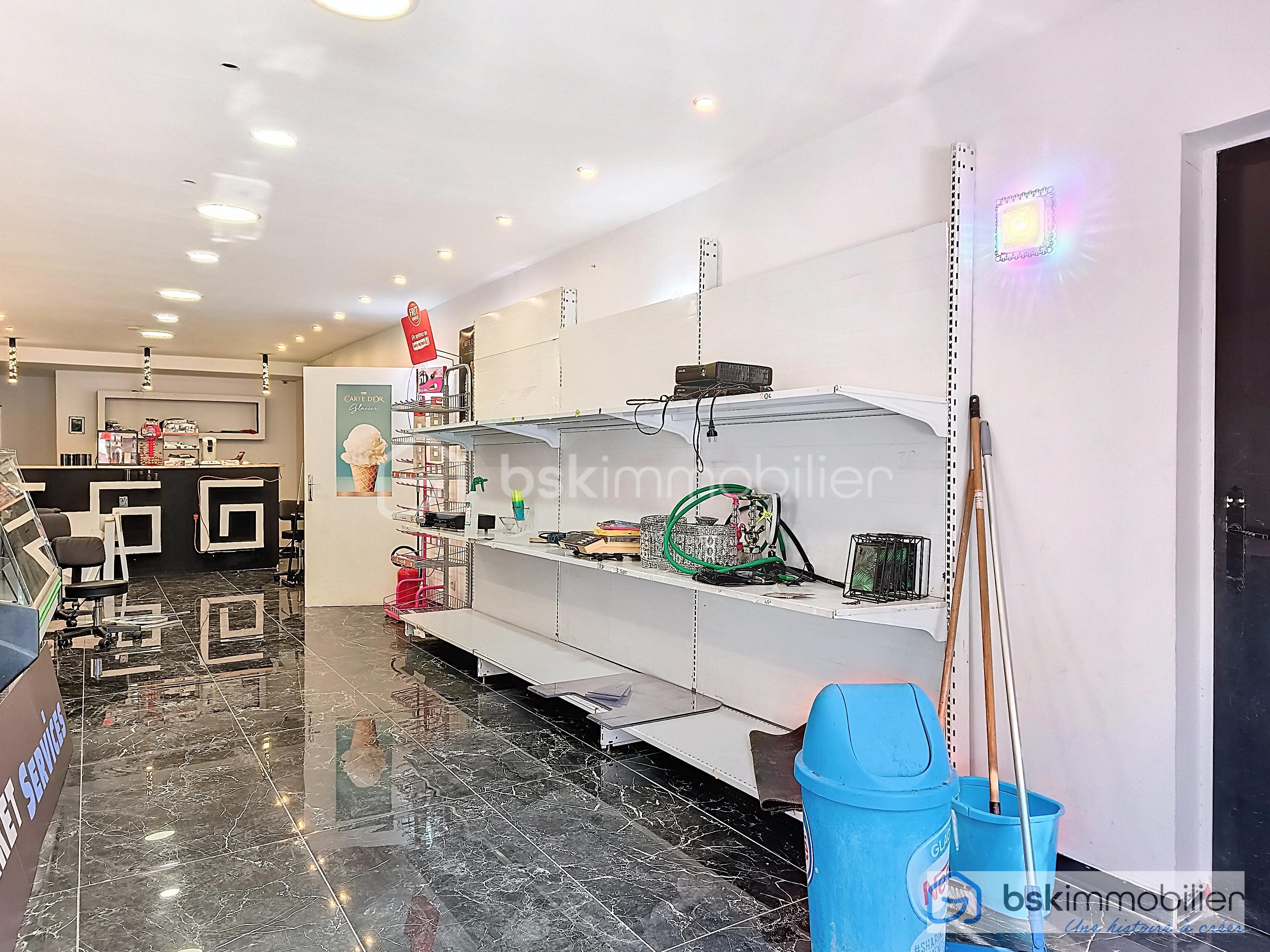Immeuble de 211 m² - magasin 2 (1).jpg