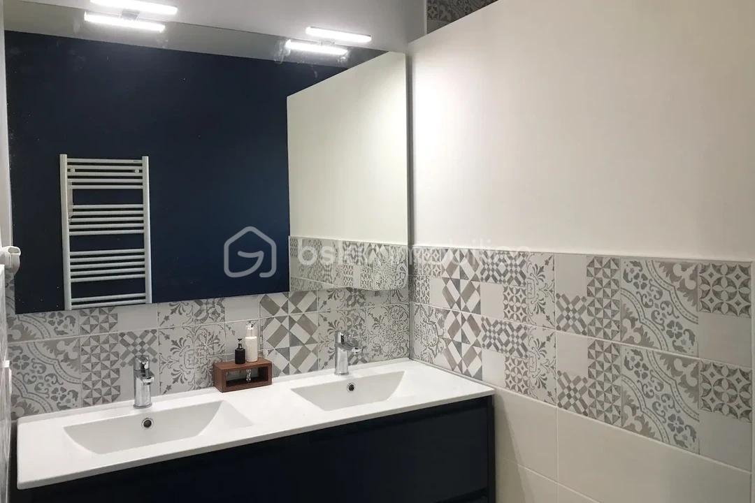 hoqi-photo - 2026-02-27T183228.181.jpg