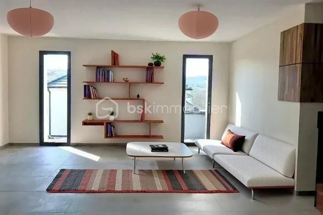 hoqi-photo - 2026-02-27T183052.537.jpg