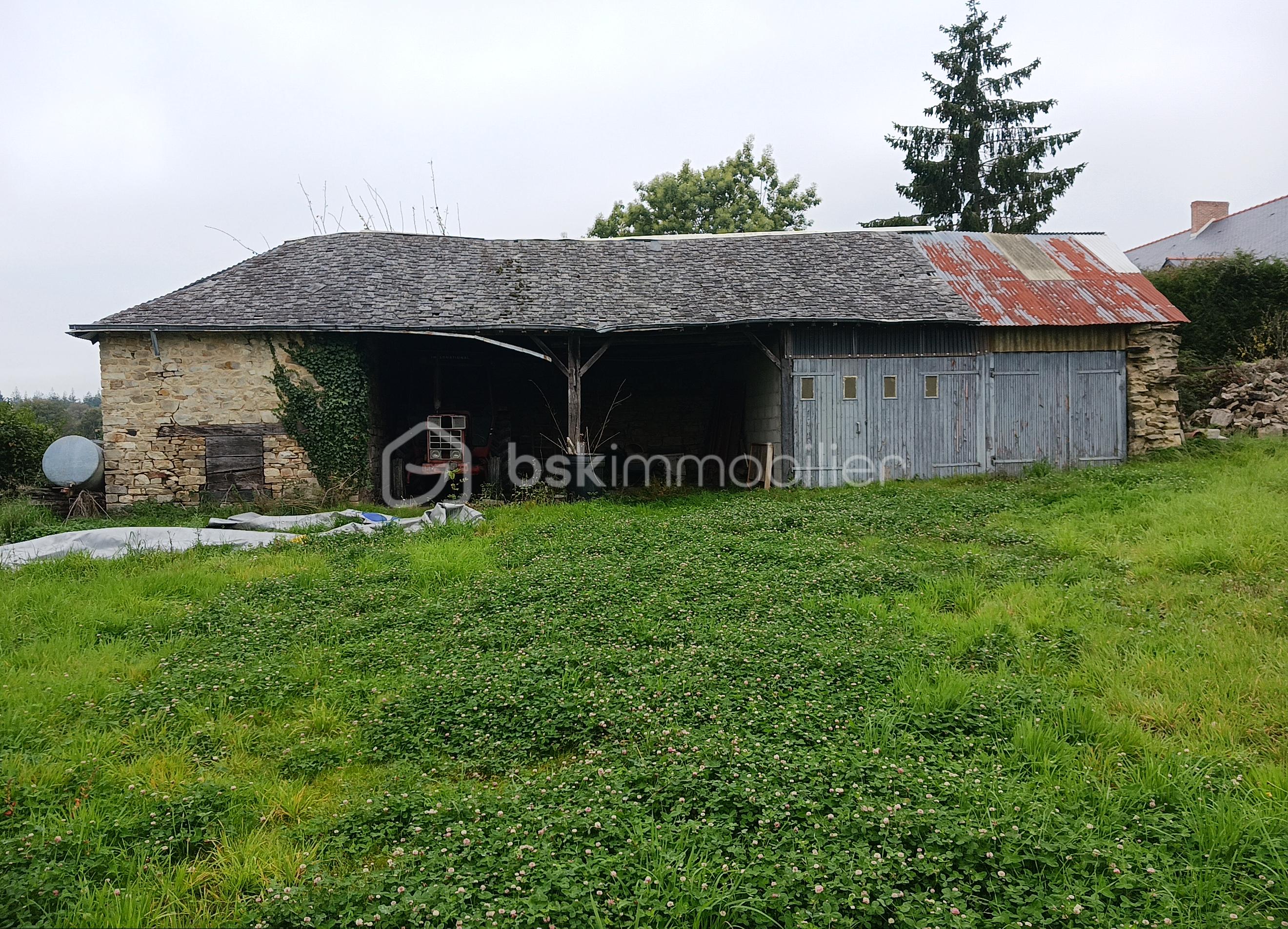 Corps de ferme de 1 577 m² - 20251011_124122.jpg