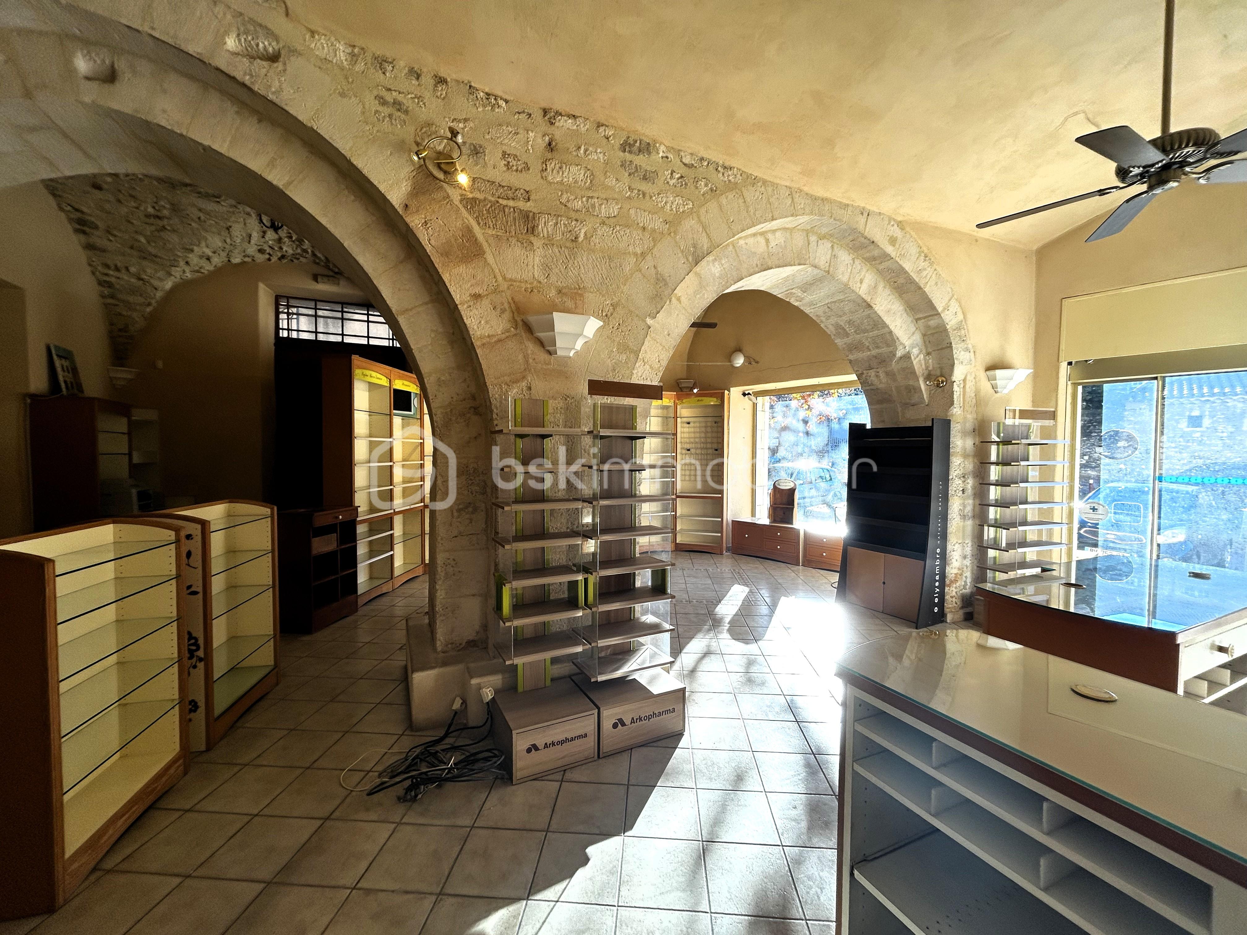 Local commercial de 145 m² - 3.JPEG