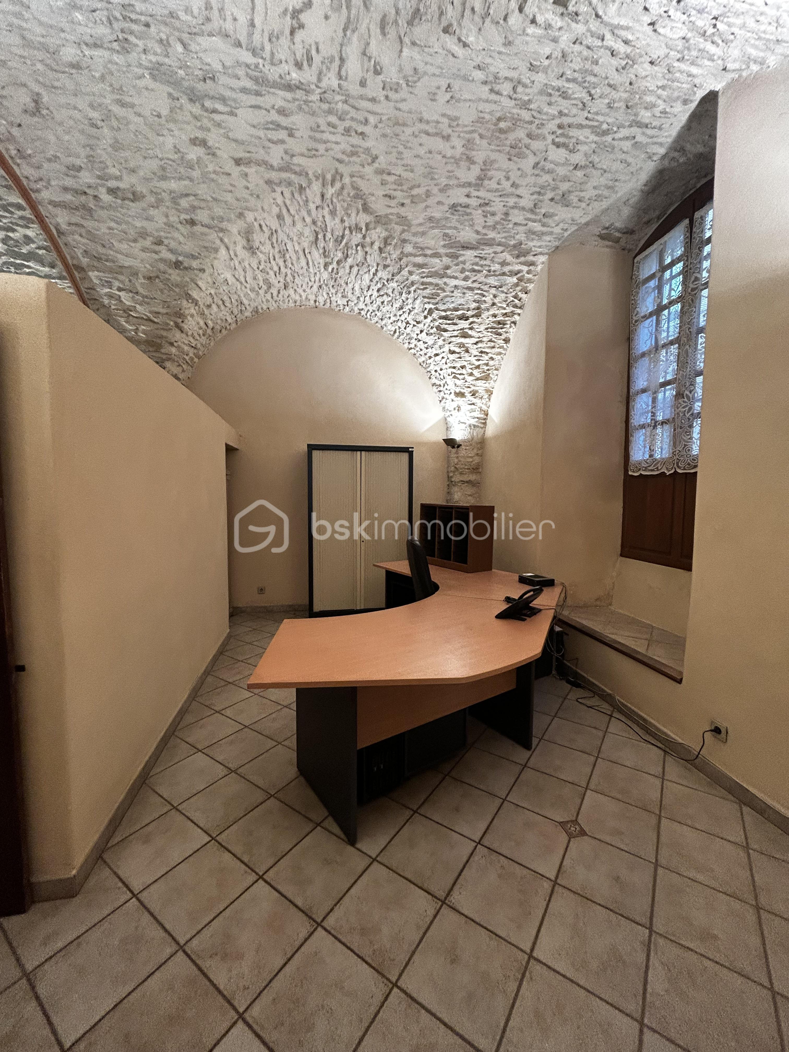 Local commercial de 145 m² - 8.JPEG