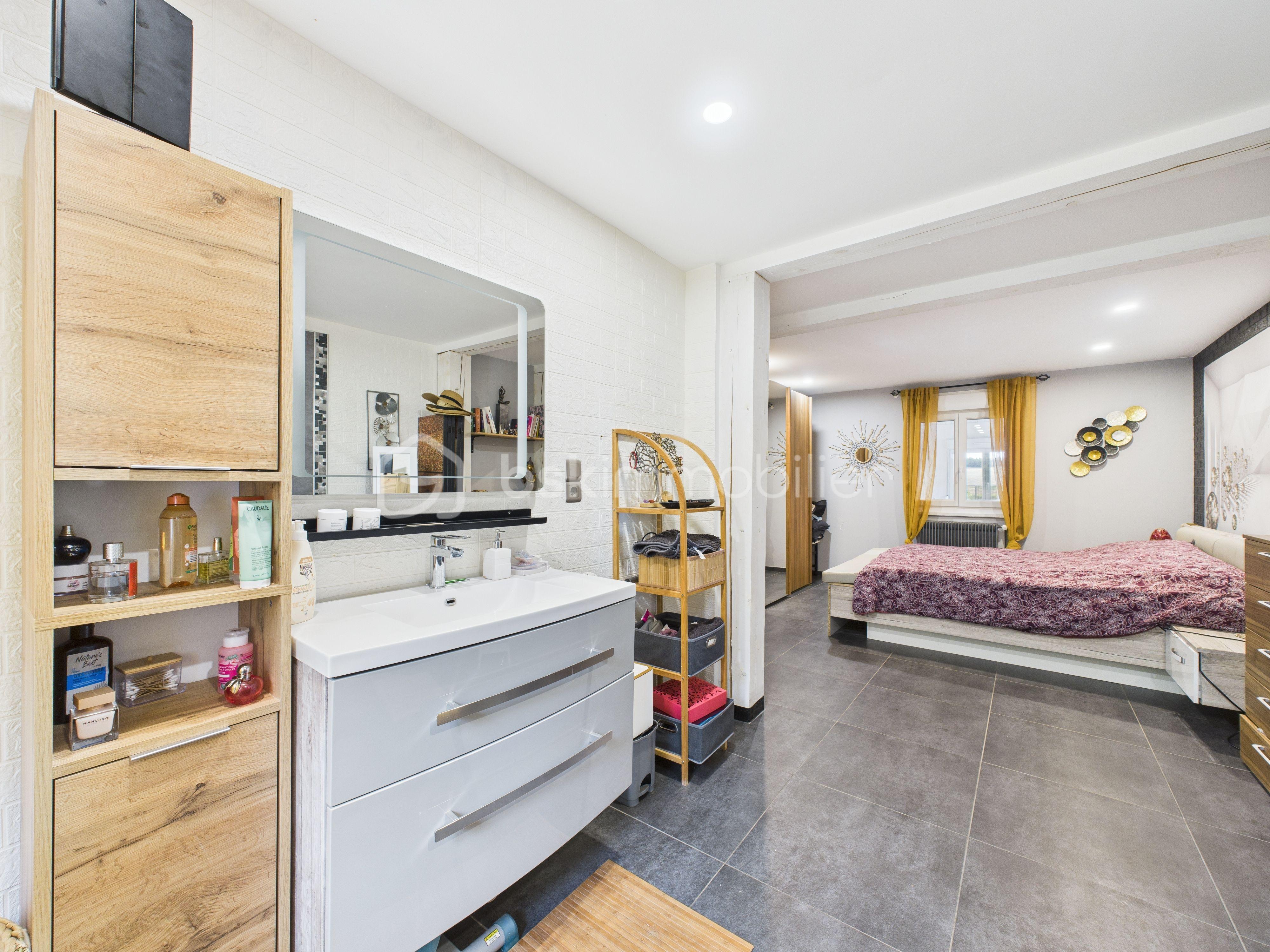 Maison de 183,69 m² - CAM04867G0-PR0017-STILL023.jpg