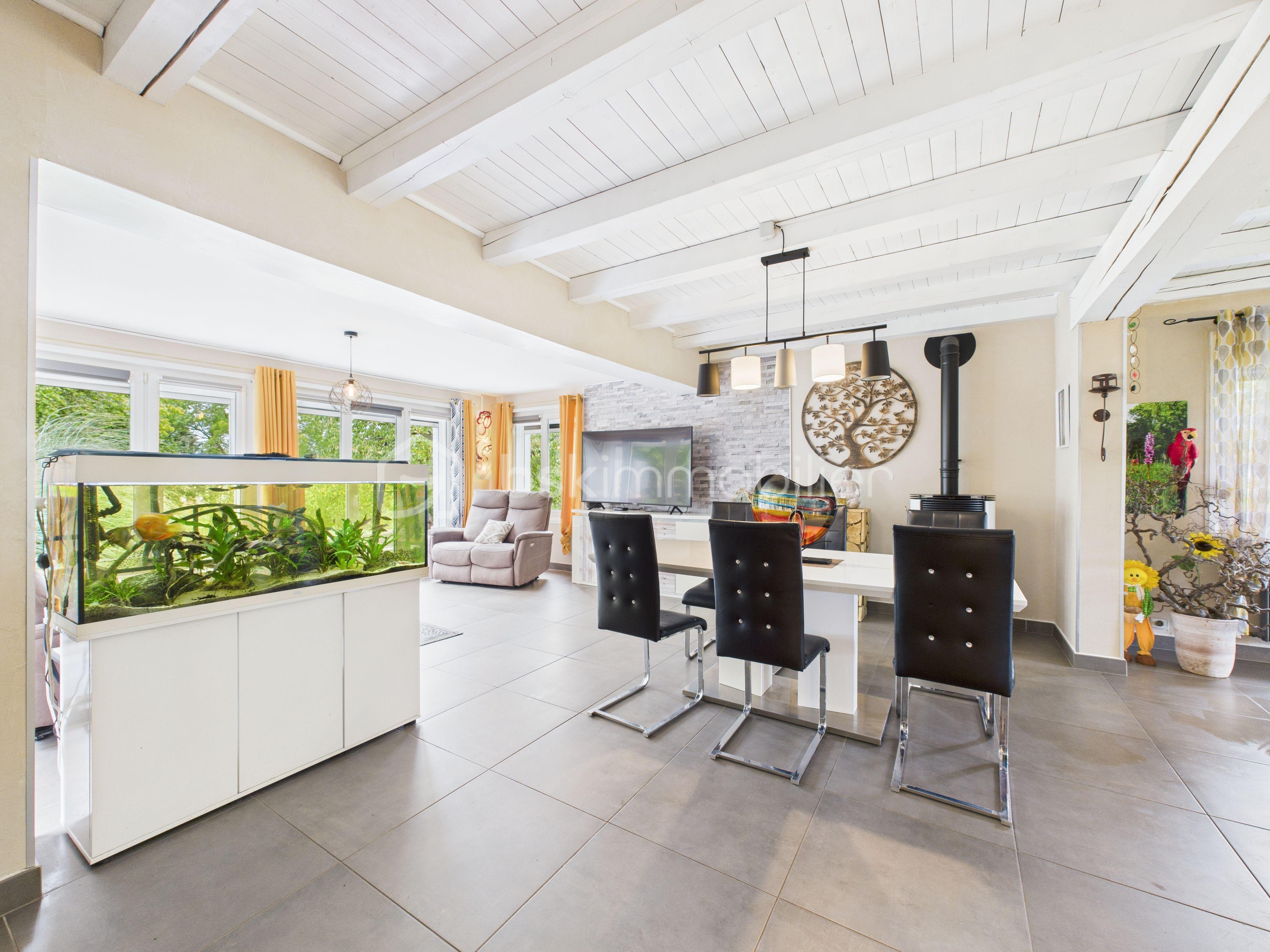 Maison de 183,69 m² - CAM04867G0-PR0017-STILL005.jpg