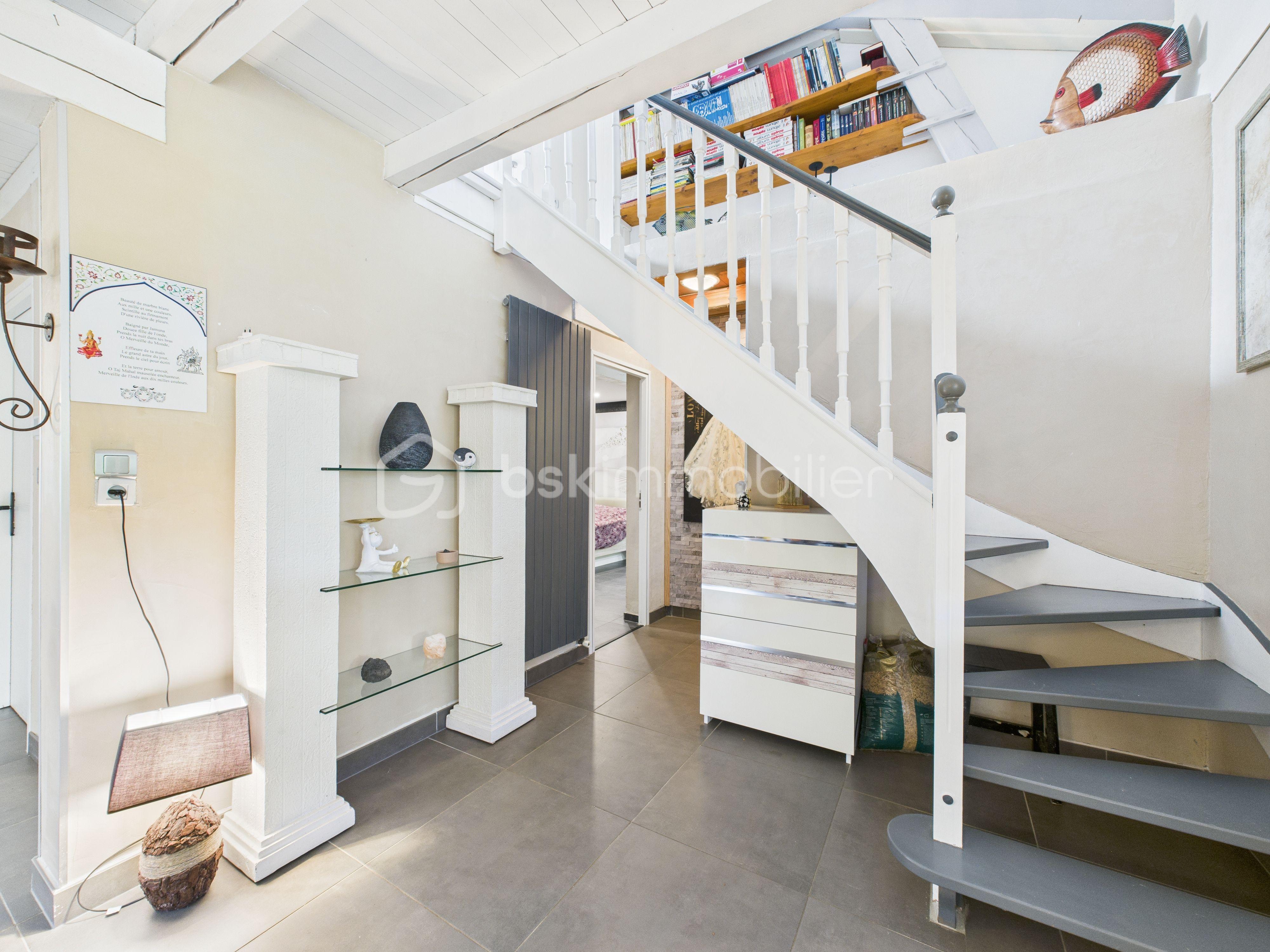 Maison de 183,69 m² - CAM04867G0-PR0017-STILL018.jpg