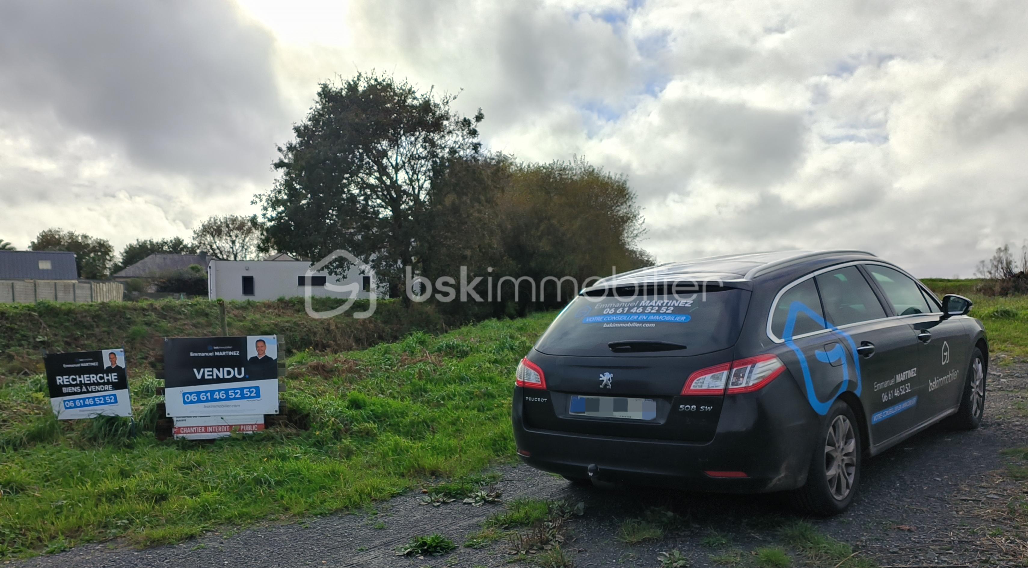 Terrain de 1 184 m²