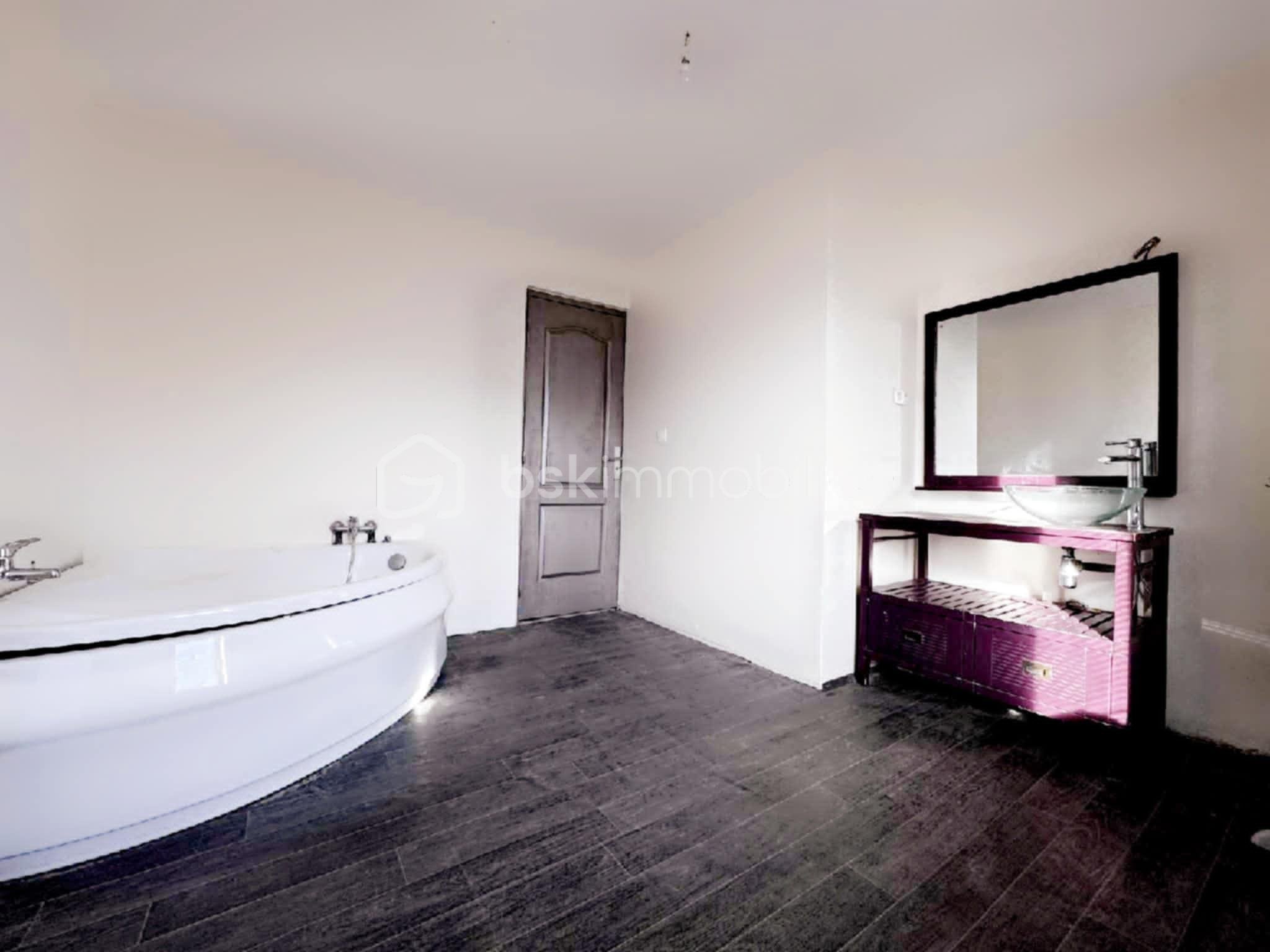 Maison de ville de 107 m² - SDB.jpg