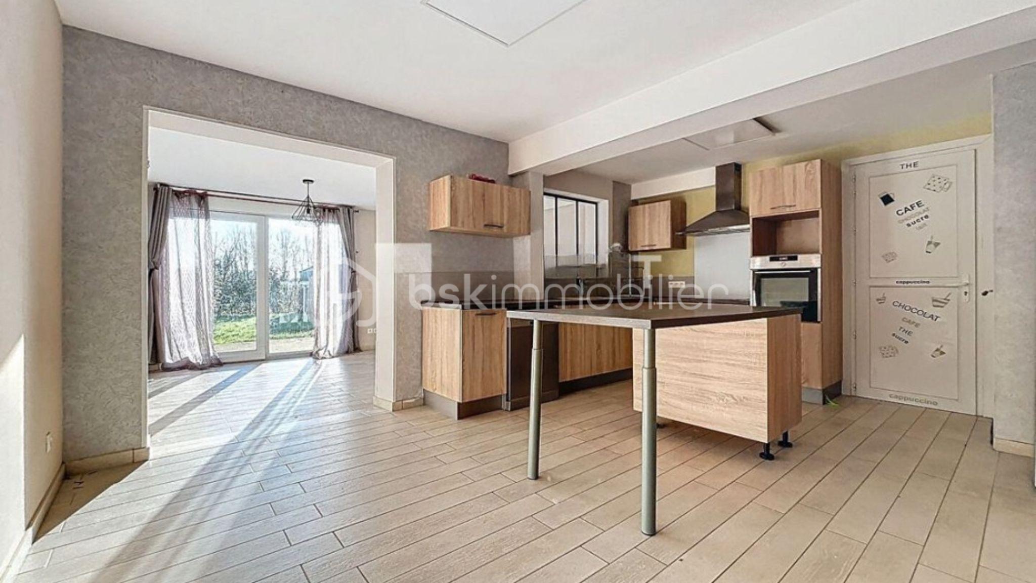 Maison de ville de 109 m² - CATHY DEVOLDER CUISINE MAISON FRELINGHIEN CENTRE.jpg