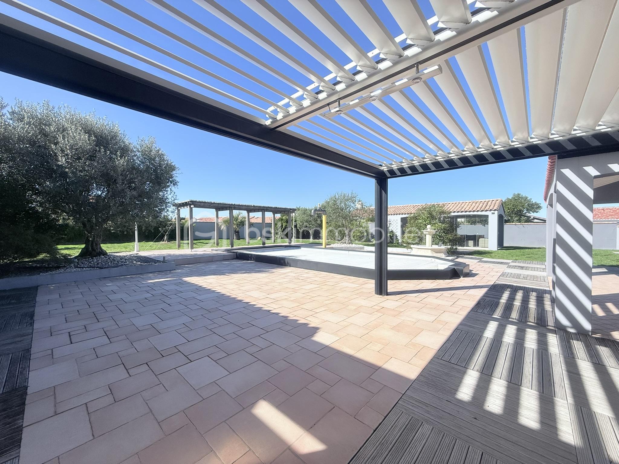 Villa de 230 m² - pergola.JPEG