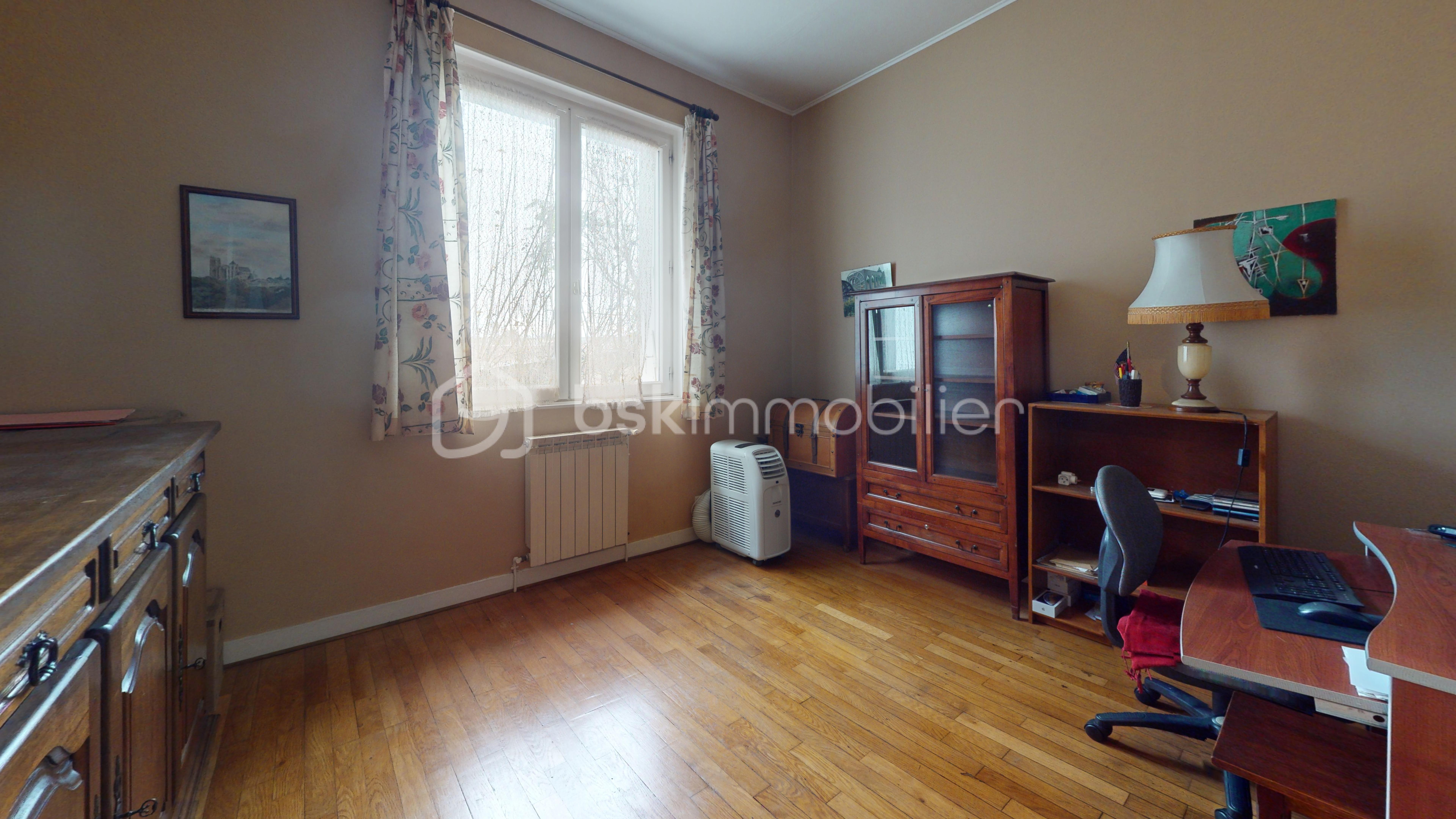 Maison de 145 m² - Bedroom (11).jpg