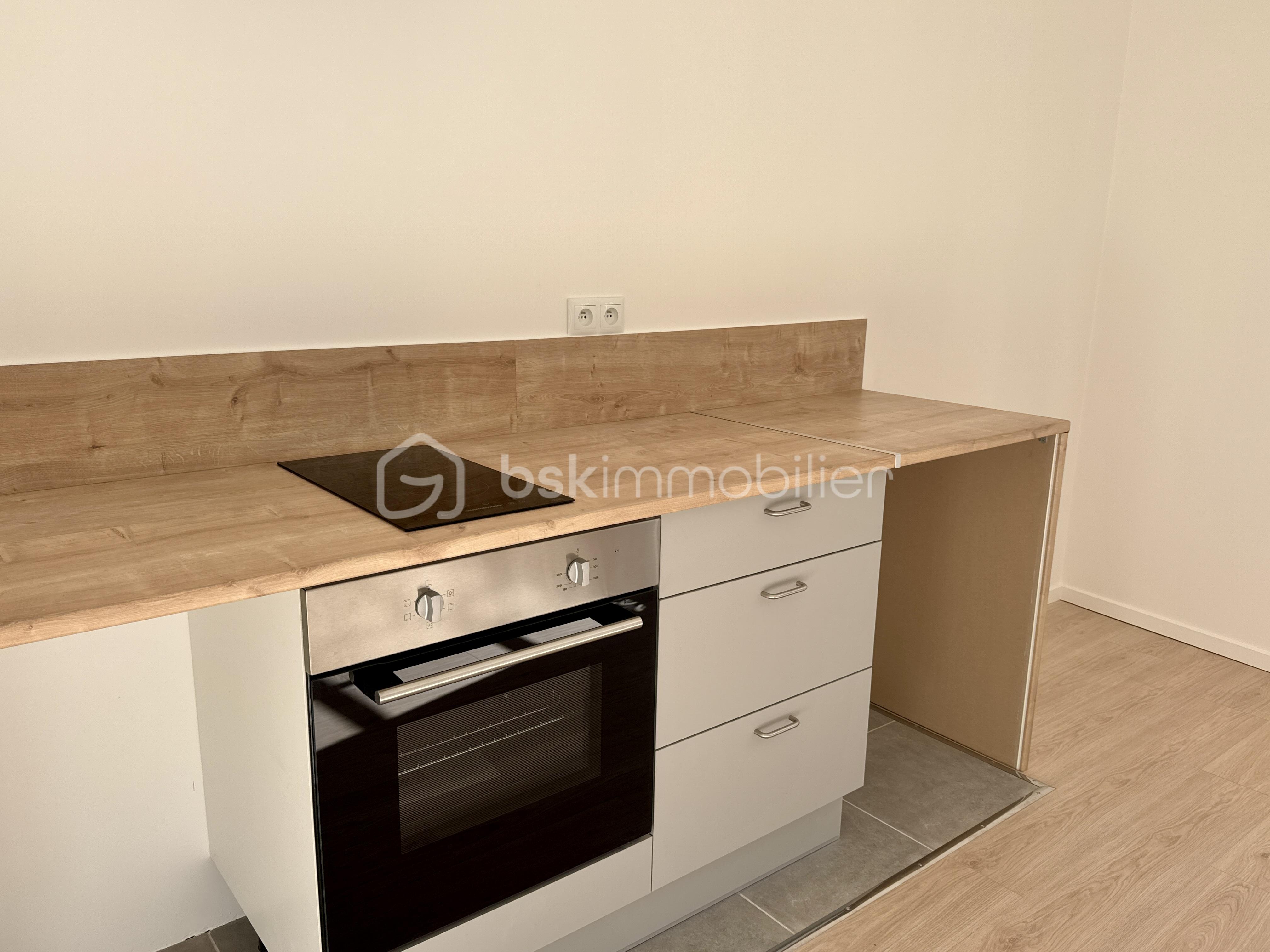 Appartement de 25,90 m² - DJI_20250712_190018_042.jpg