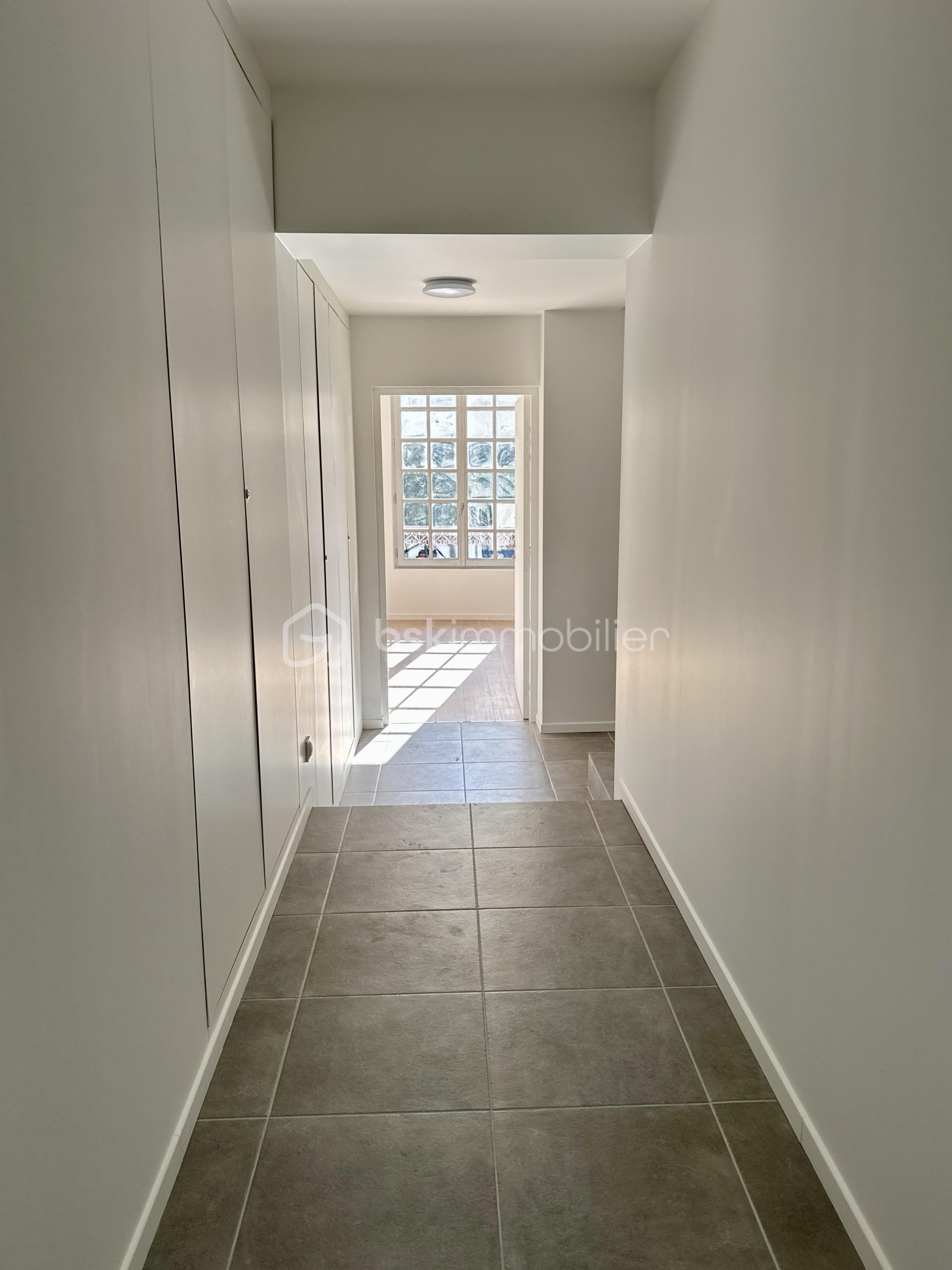 Appartement de 25,90 m² - DJI_20250712_190516_304.jpg