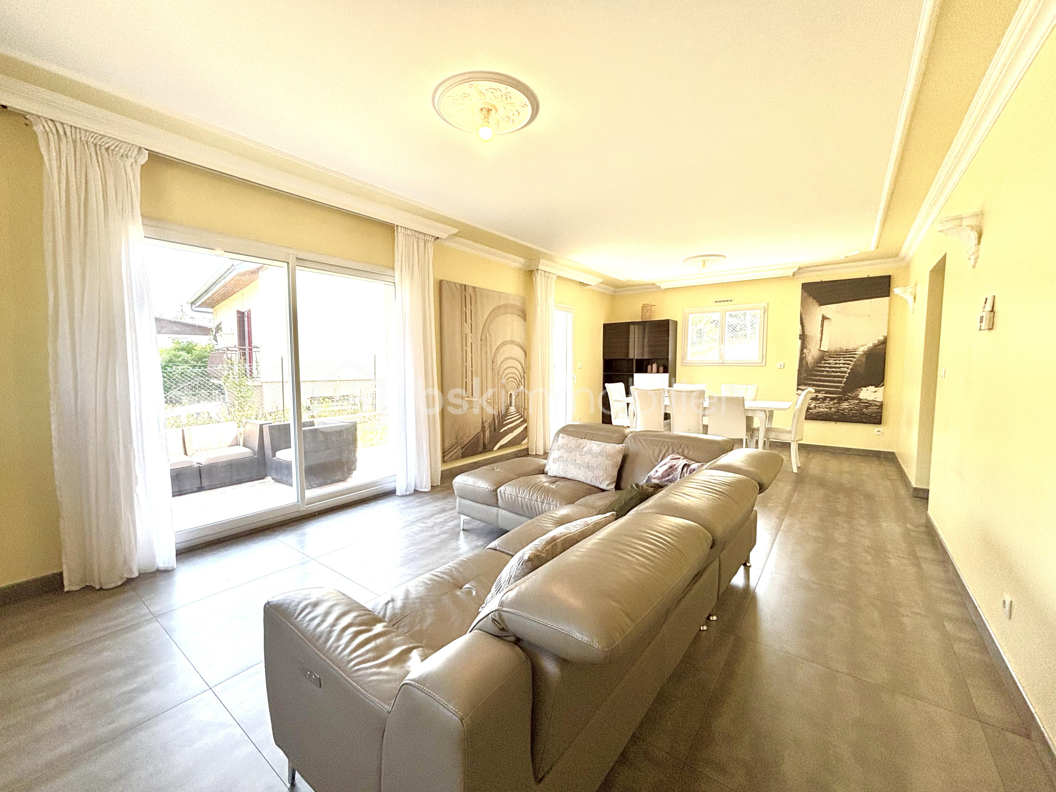 Maison de 130 m² - tempImagekAUpfr.png