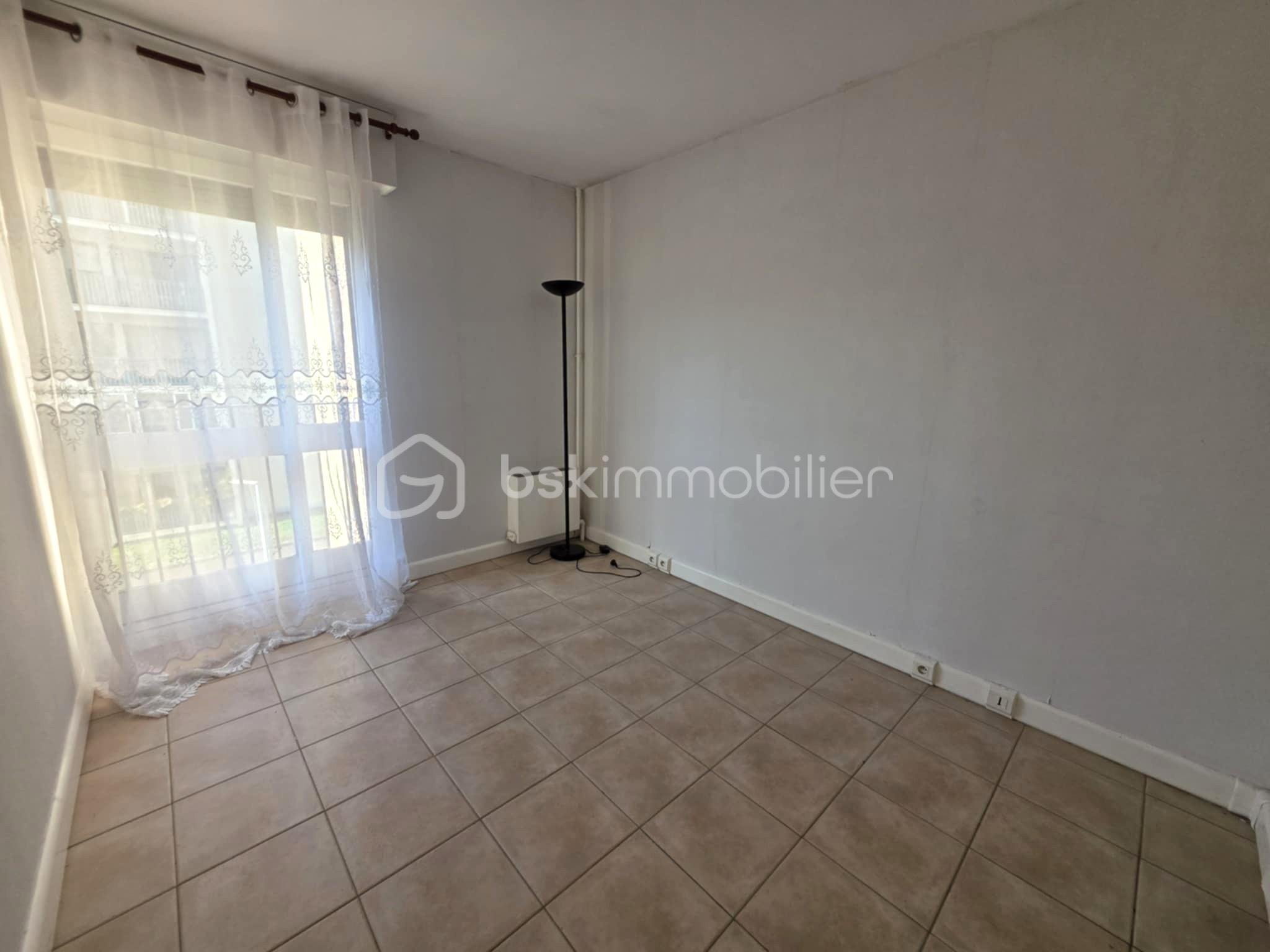 Appartement de 44 m² - chambre.jpg