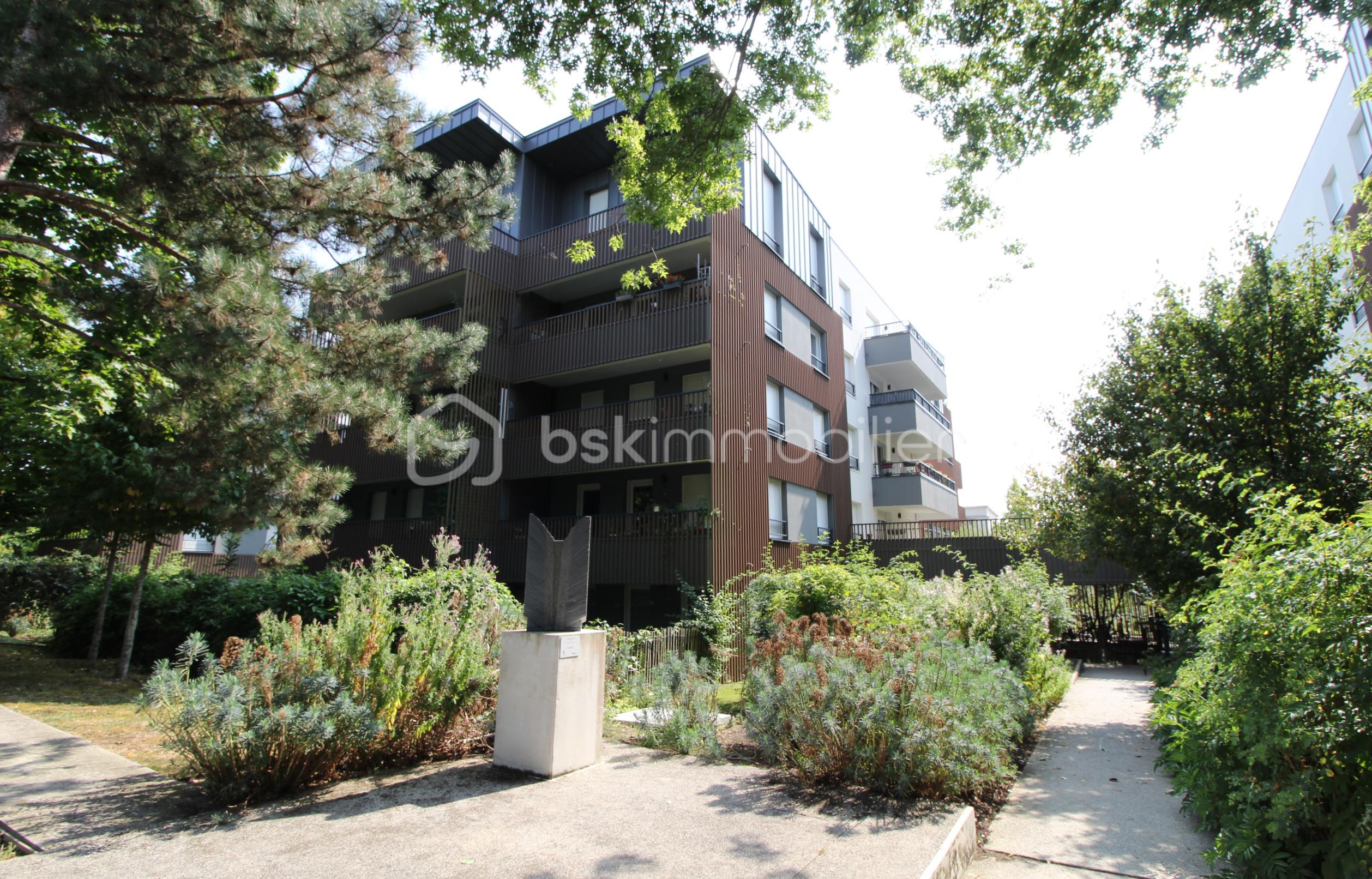 Appartement de 104 m² - 1-Immeuble.jpg