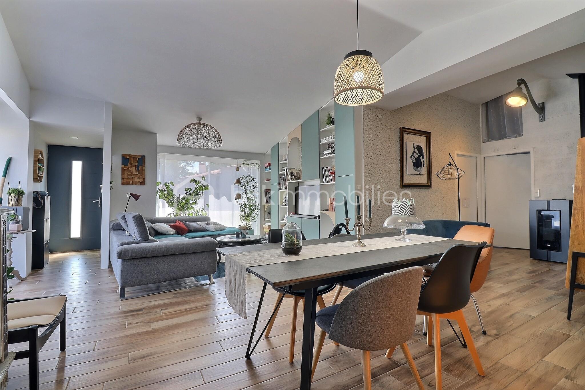 Maison en pierre de 131,97 m² - exposio_132670921.jpg