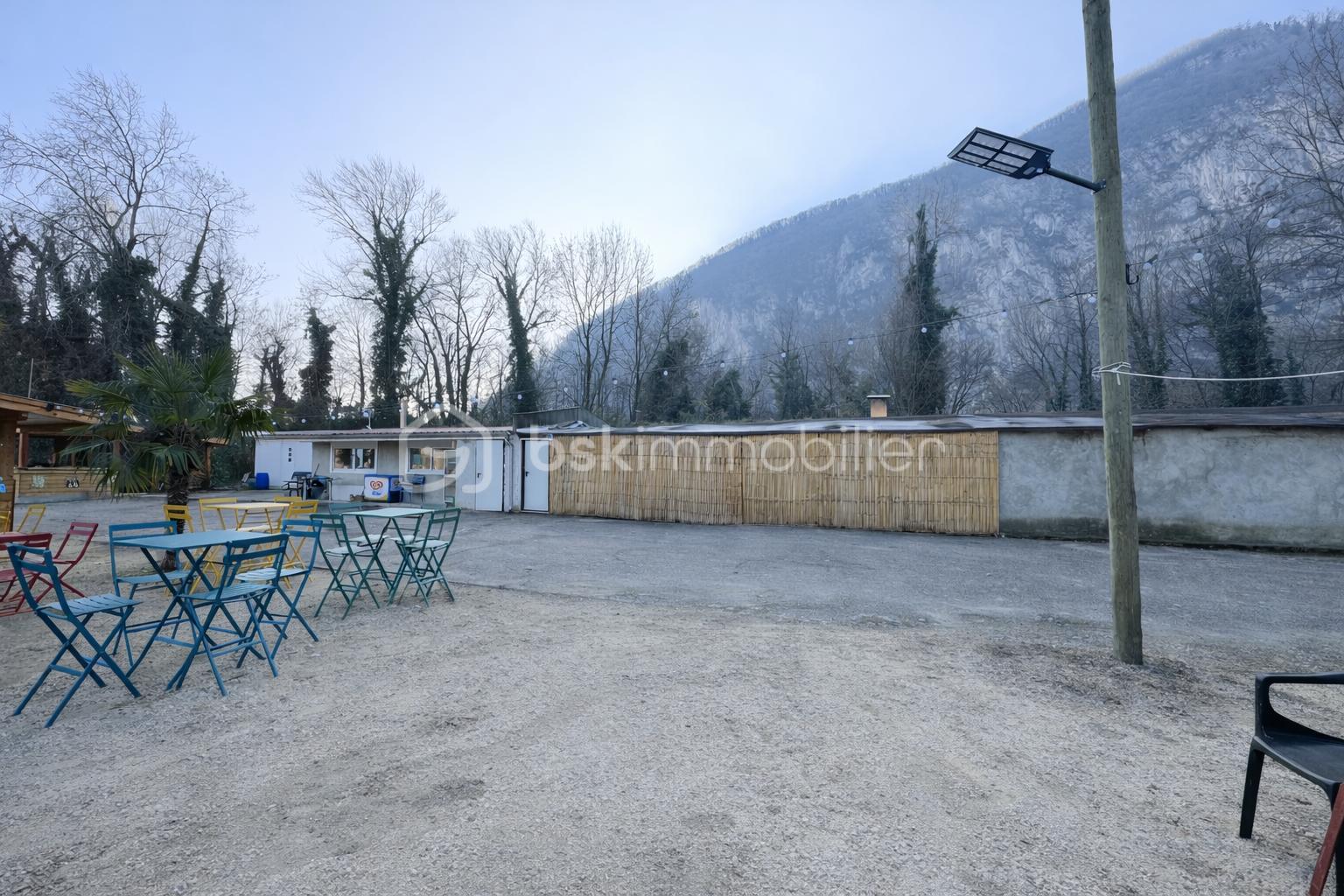 Terrain de 32 000 m² - ChatGPT Image 29 déc. 2025, 16_25_38.png