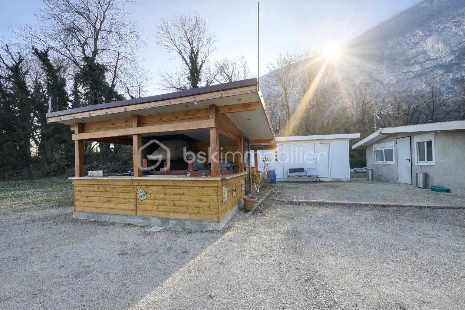 Terrain de 32 000 m² - ChatGPT Image 29 déc. 2025, 16_22_53.png