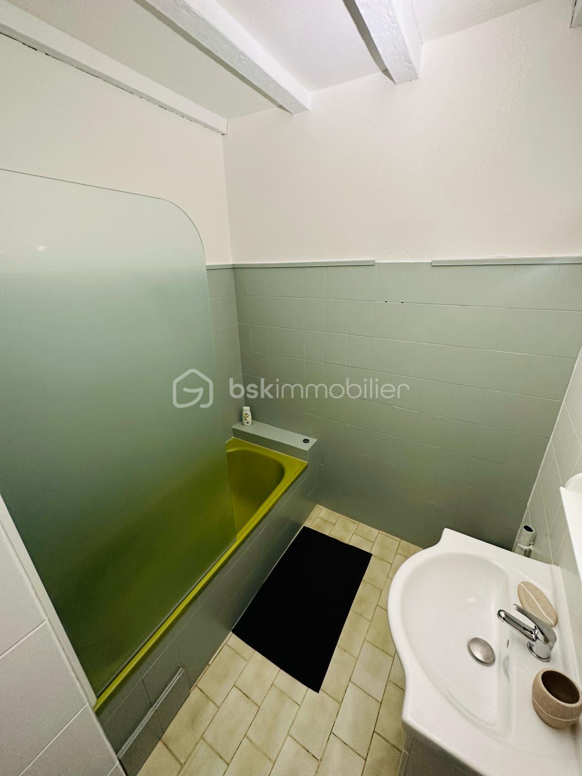 Appartement de 49 m² - ae93af49-5b3c-46b0-bee4-5e4a4aed93ac.jpg