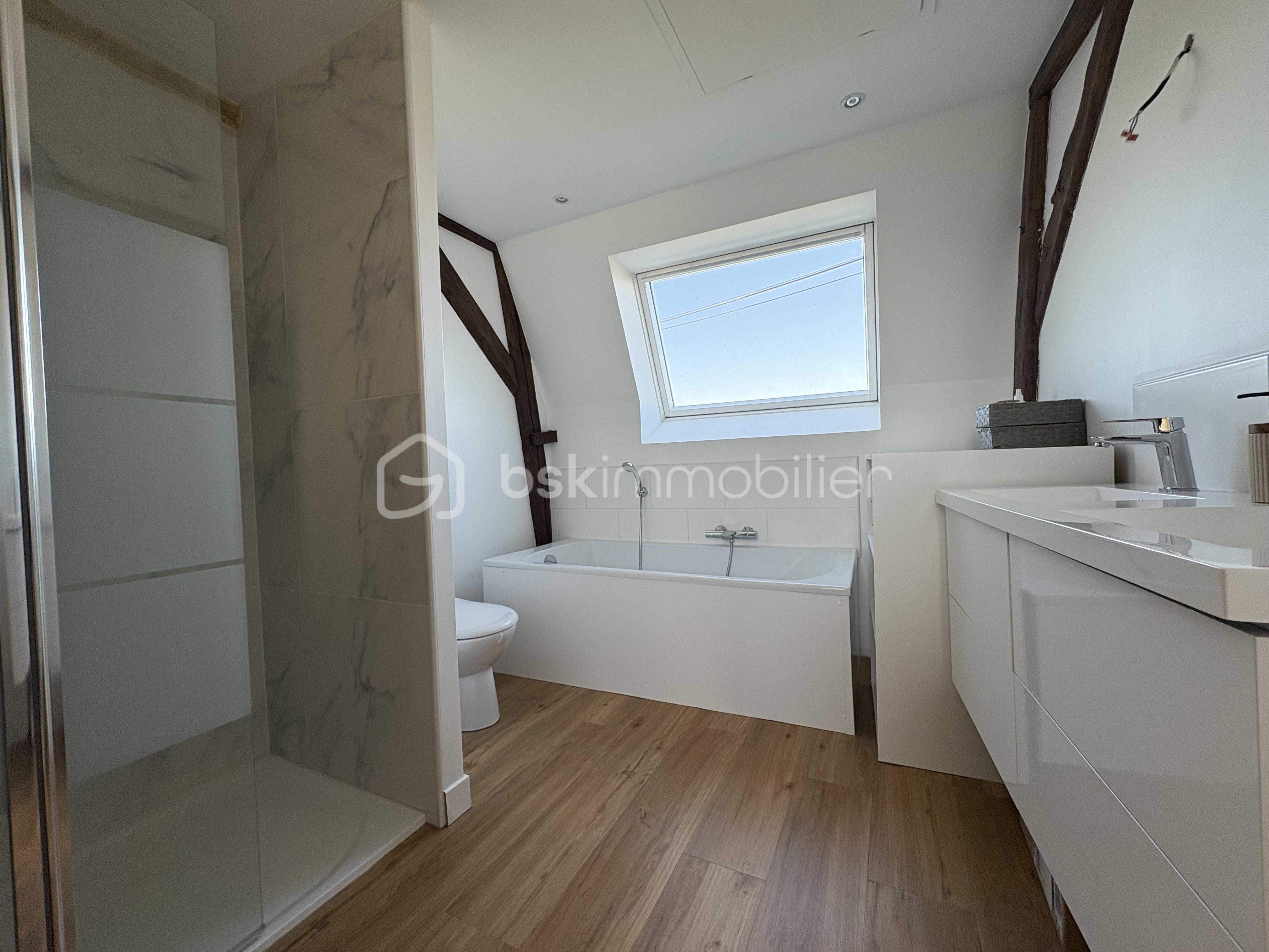 salle de bains étage annonce.jpeg