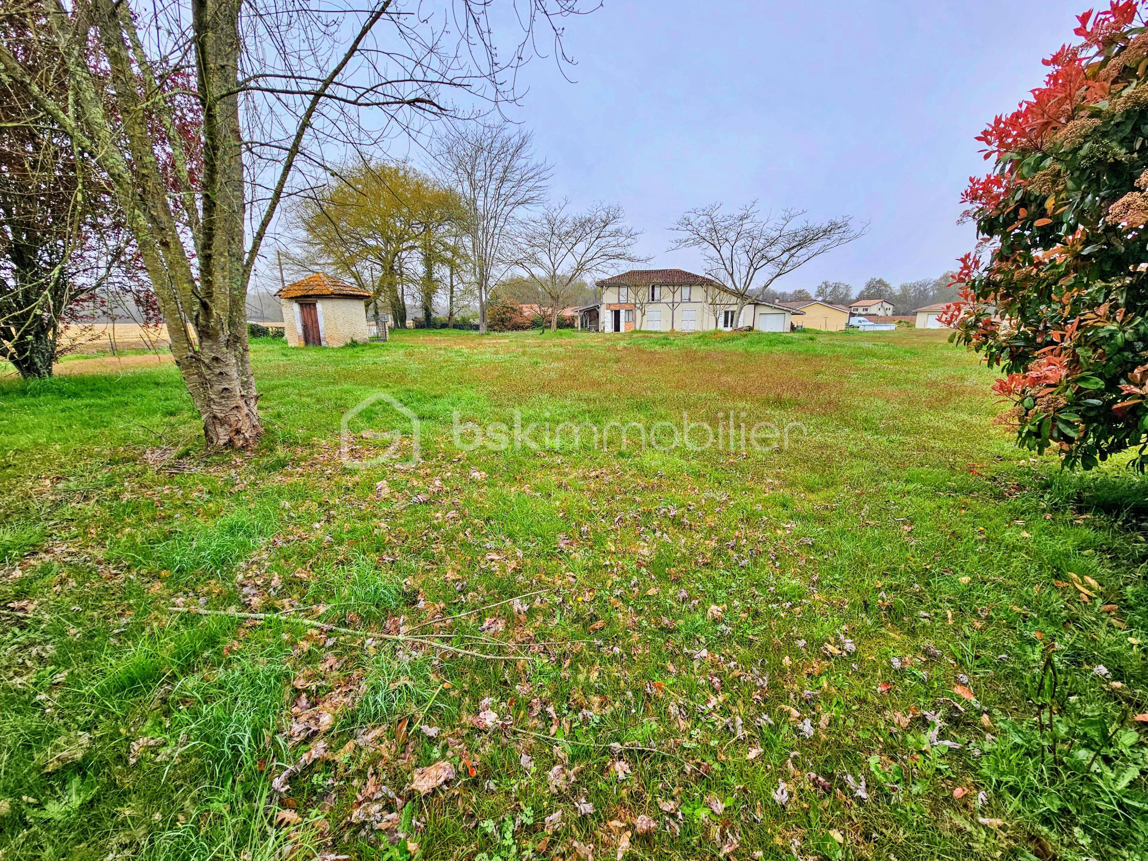 Maison ancienne de 180 m² - DEHORS.jpg