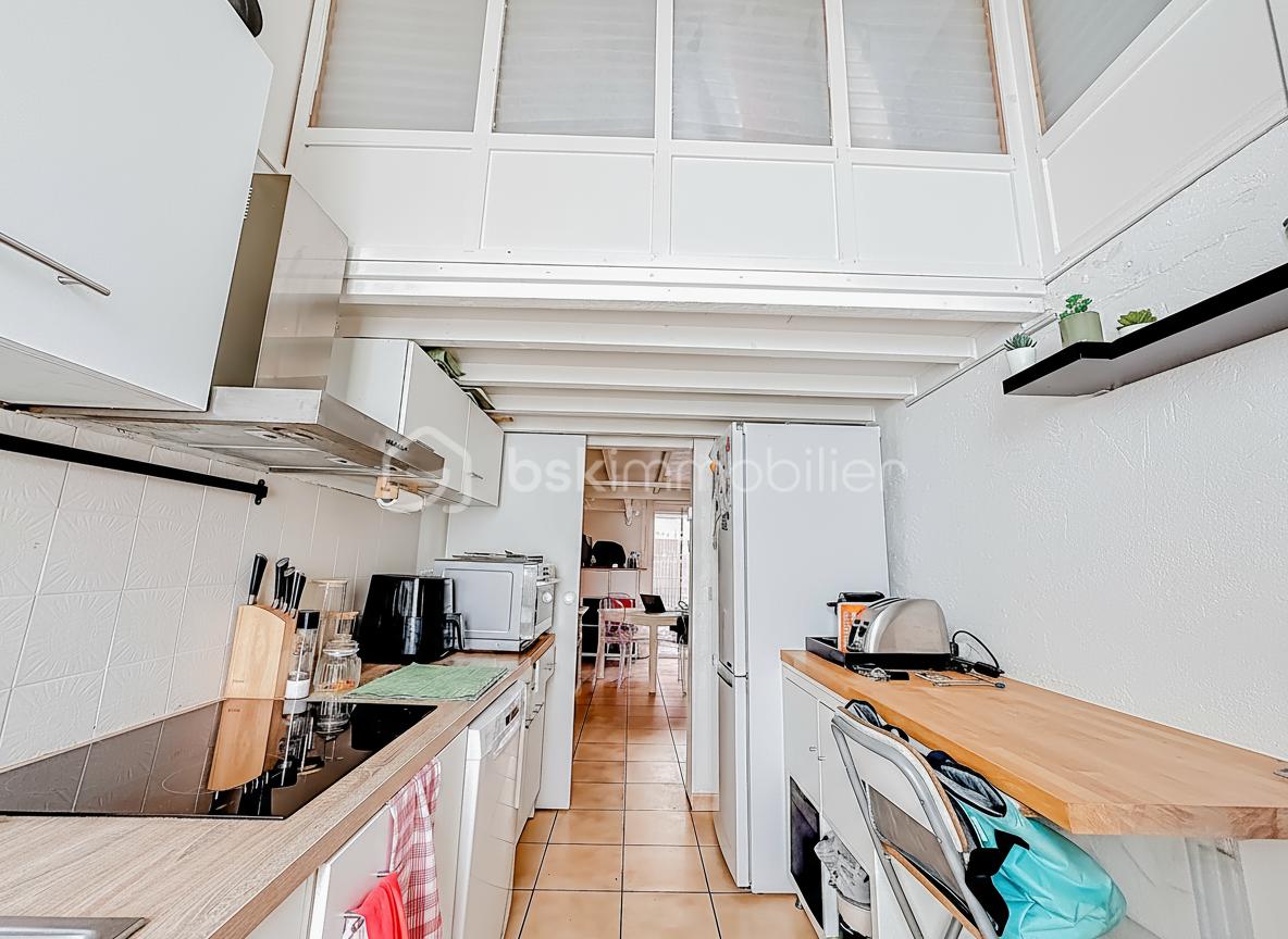 Appartement de 27 m² - generated_2025-09-23T01_13_40.242.jpg