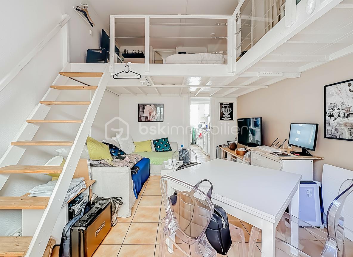 Appartement de 27 m² - generated_2025-09-23T01_17_38.263.jpg
