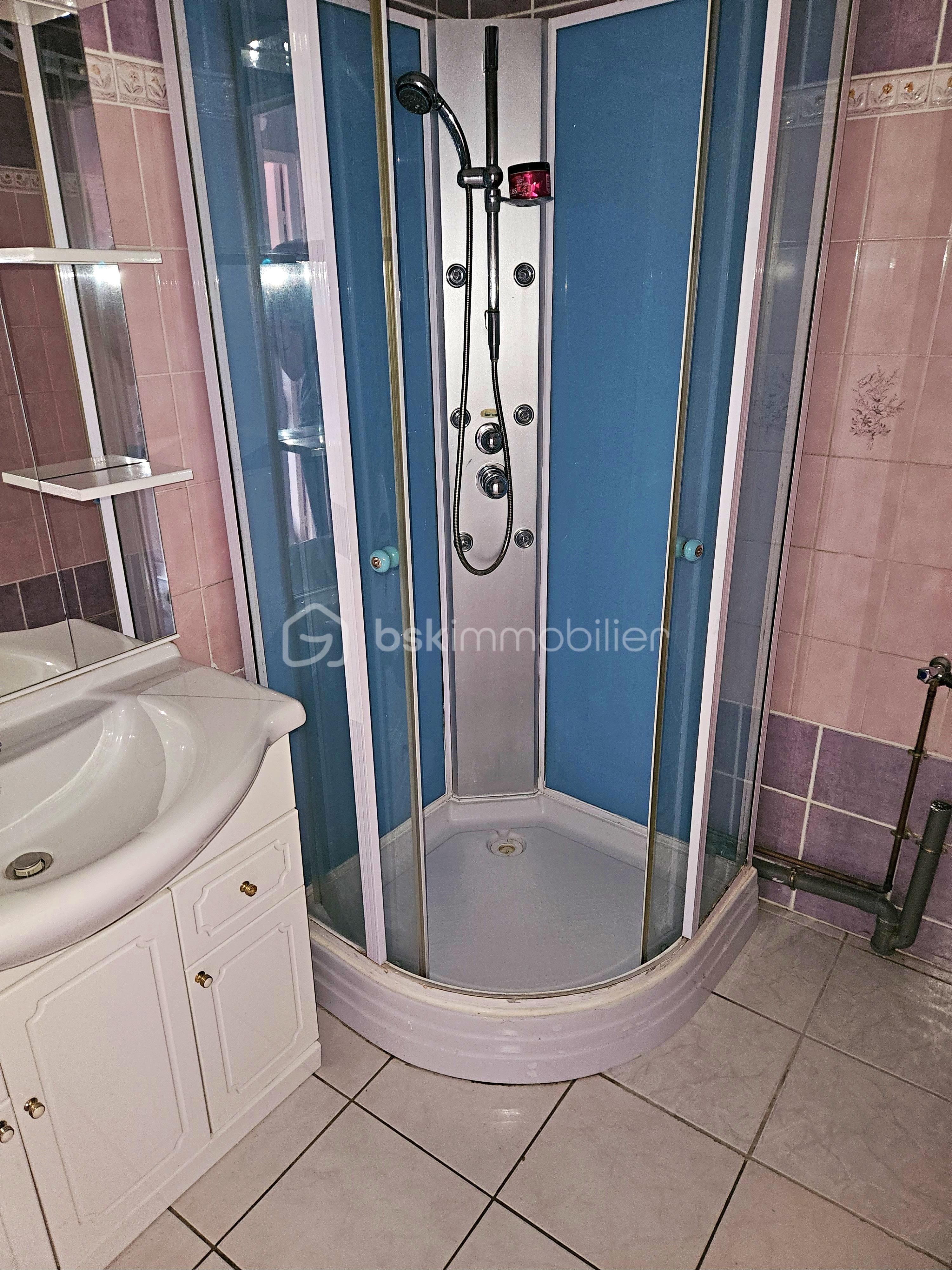 Appartement de 74 m² - Salle d'eau.jpg