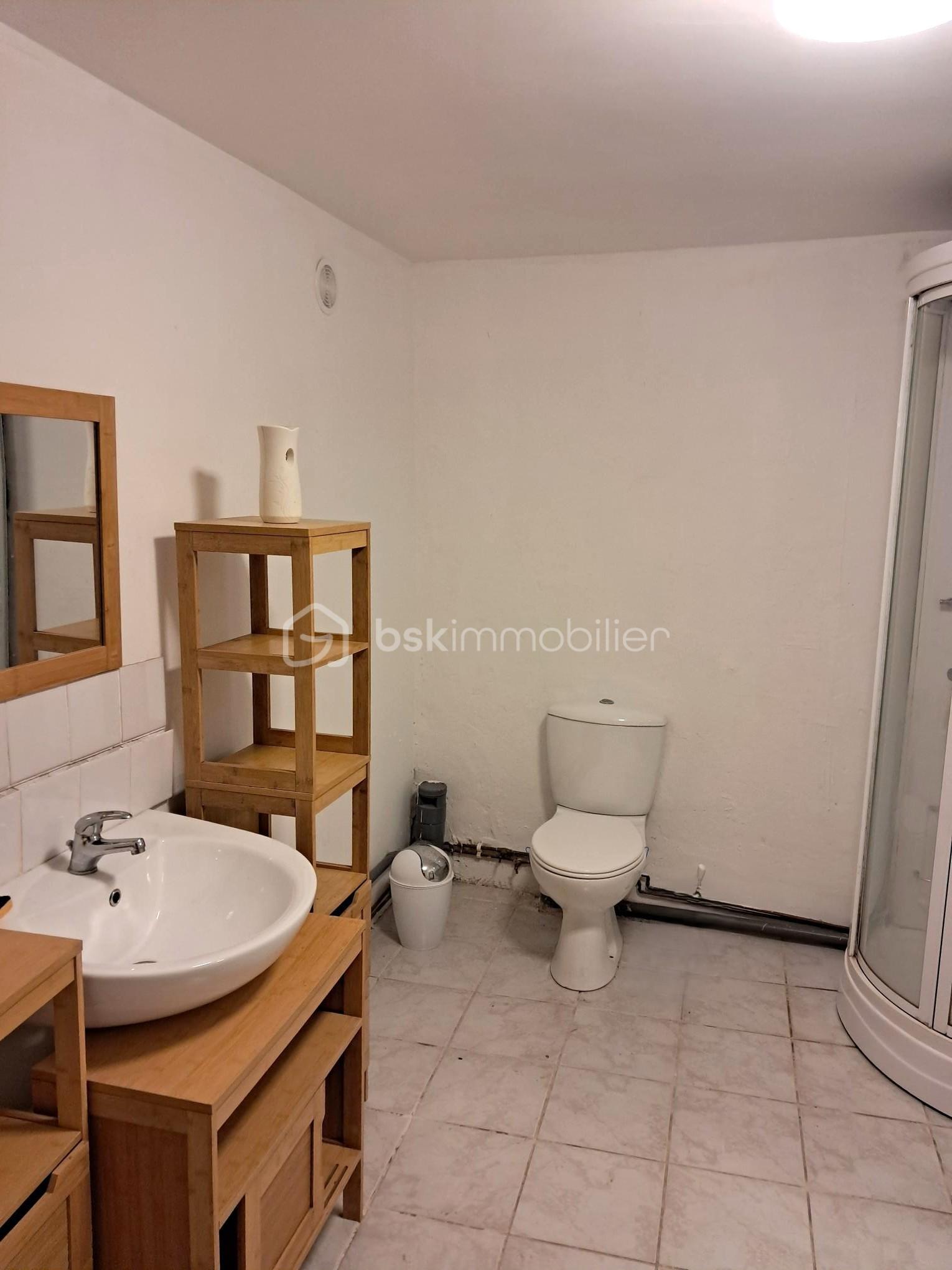 Maison ancienne de 180 m² - 6b-salle eau.jpg