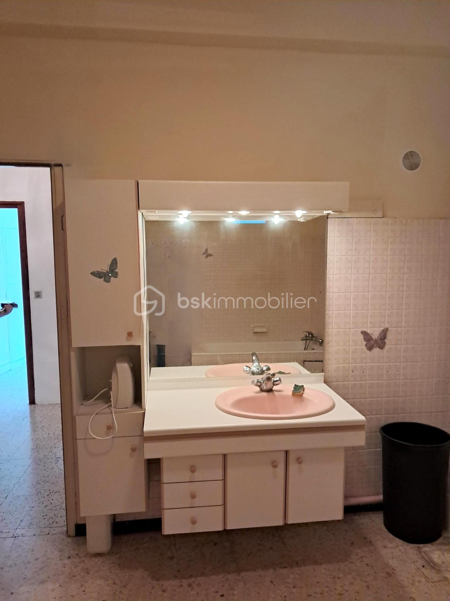 Maison ancienne de 180 m² - 6e-salle eau.jpg