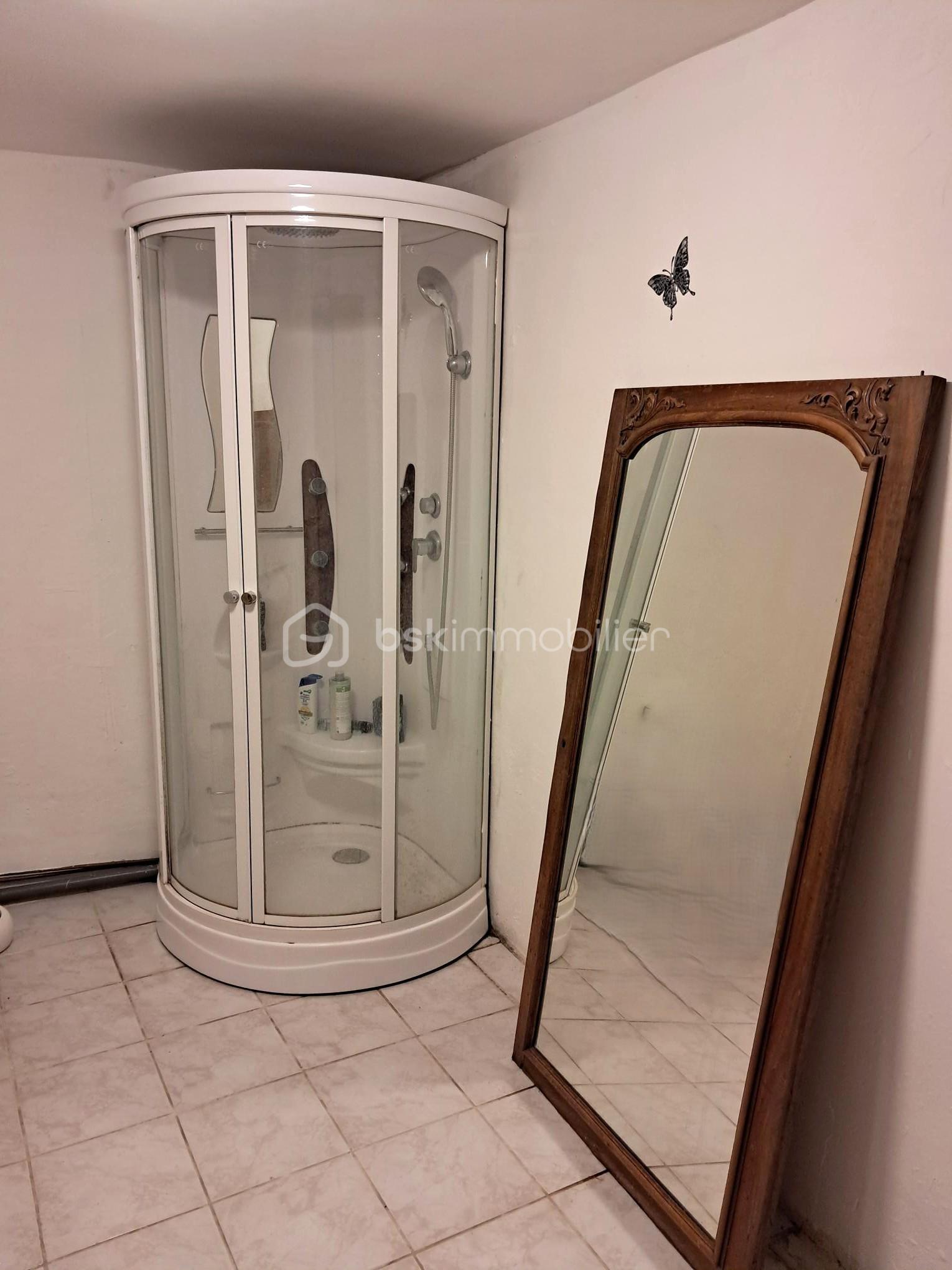 Maison ancienne de 180 m² - 6d-salle eau.jpg