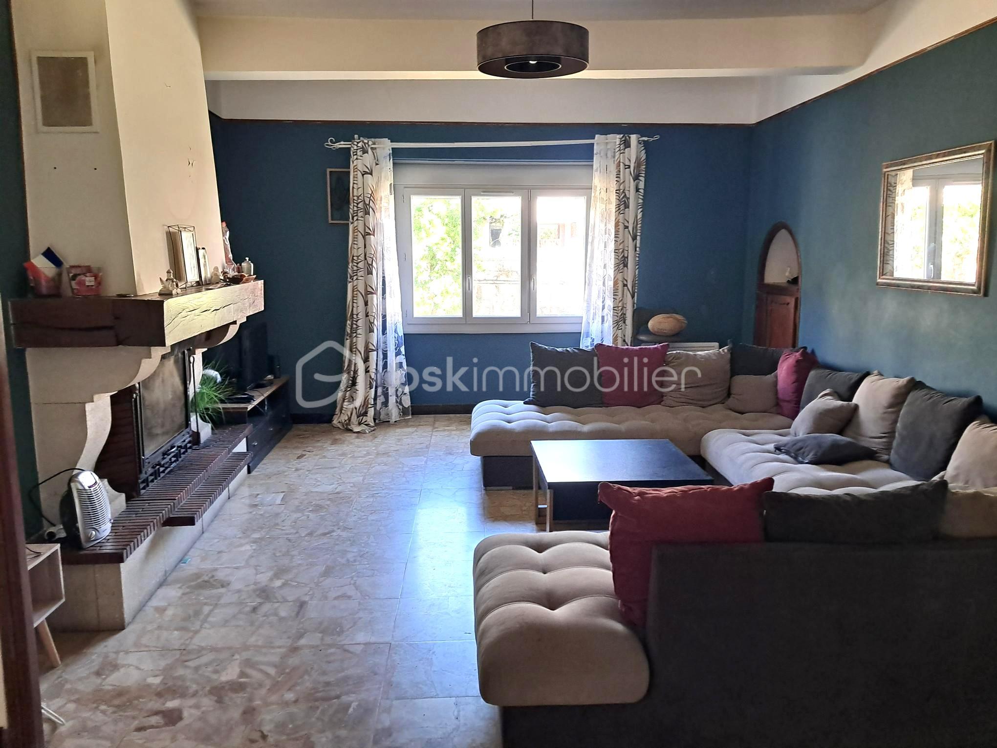 Maison ancienne de 180 m² - 9b-salon.jpg