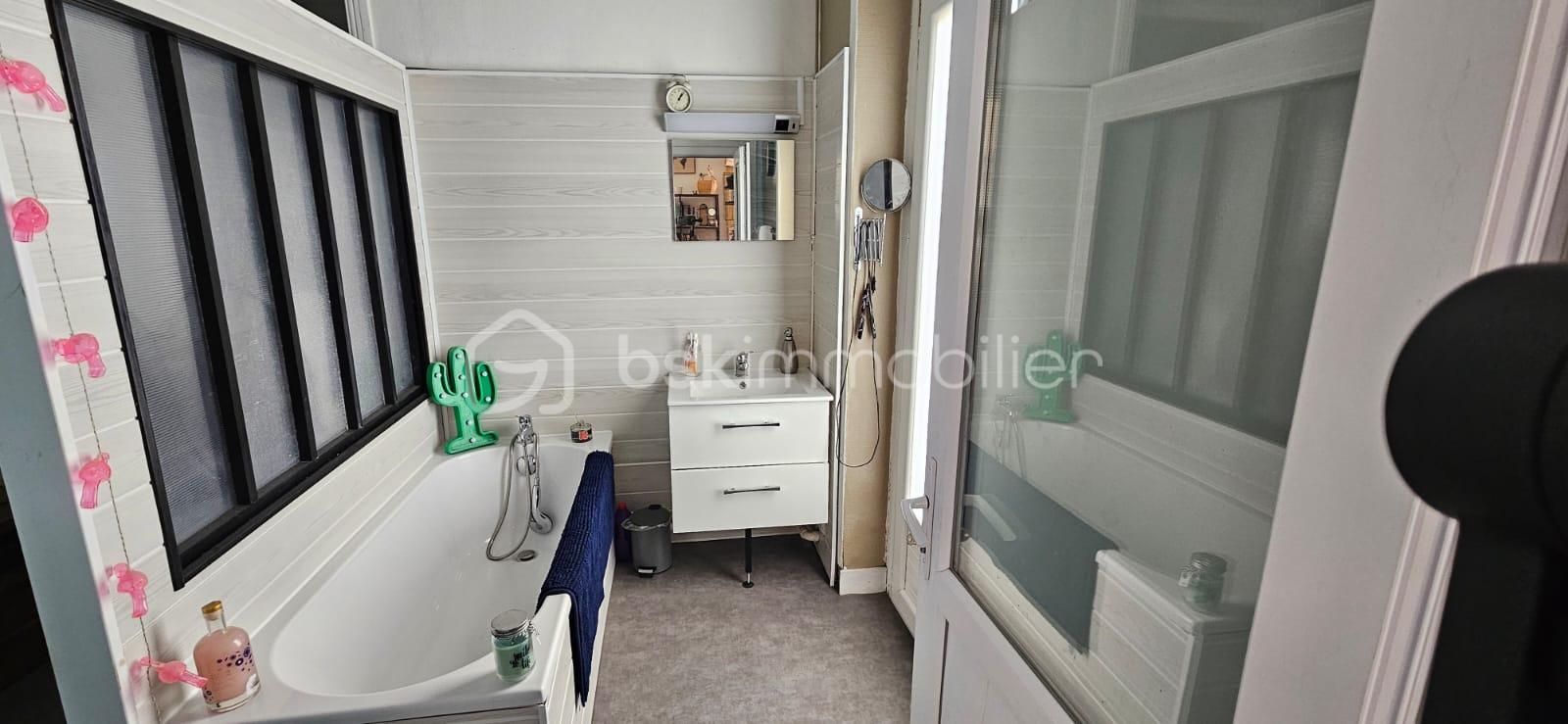 Maison de ville de 97 m² - IMG-20240426-WA0011.jpg
