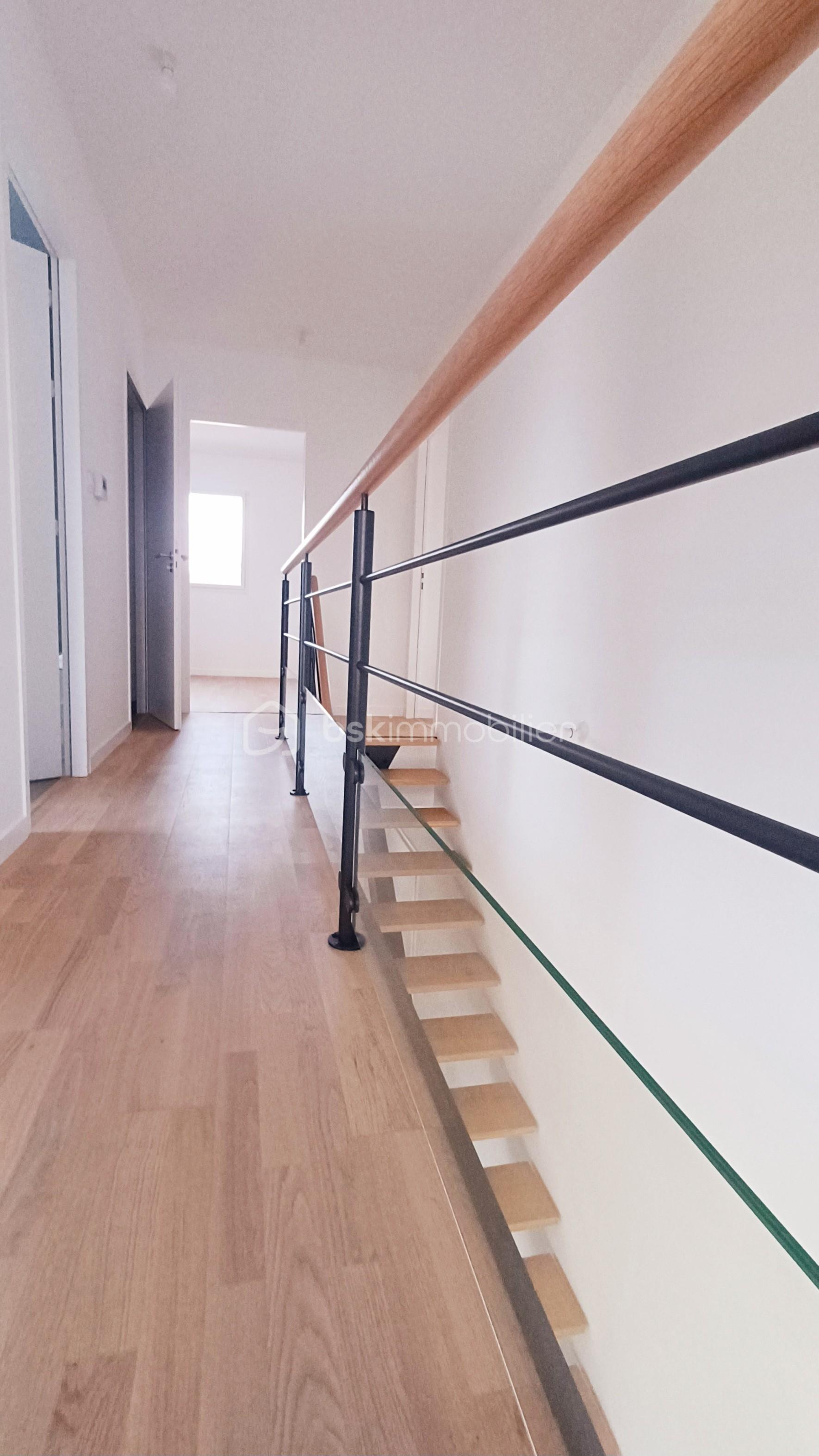 Maison de 120 m² - 39537a2b-88c5-4534-8171-e2d0e8e31acf.jpg