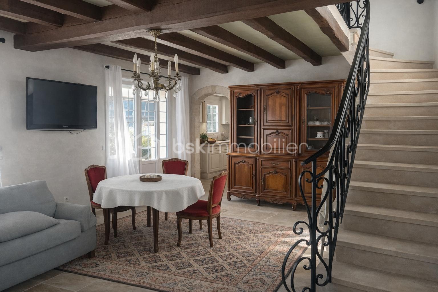 Maison de 151 m² - D90738E5-B490-4496-812F-8998C3C41391.png